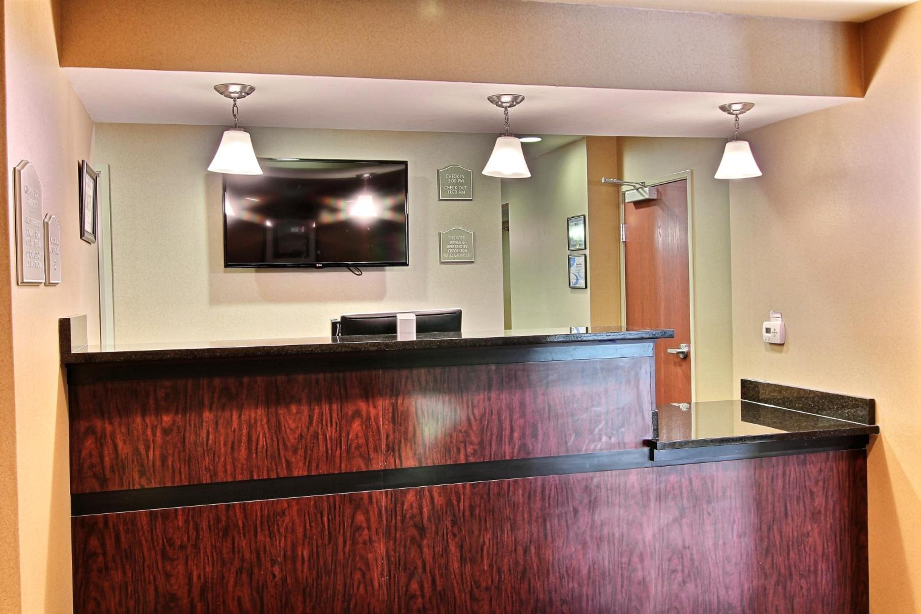 AmeriVu inn and Suites - Crookston