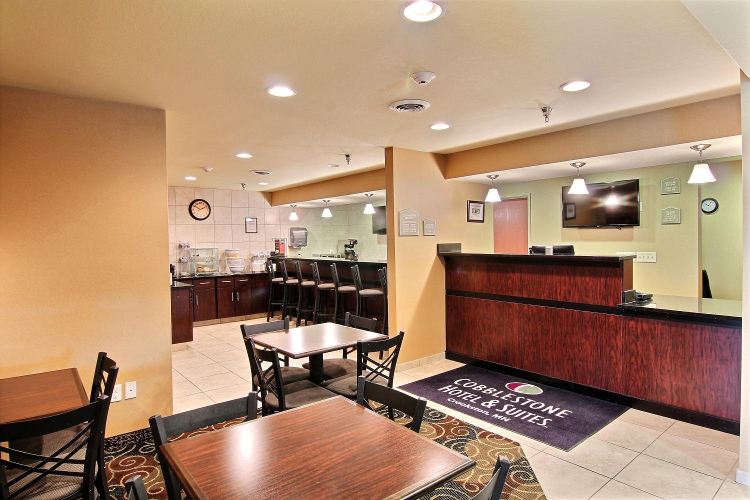 AmeriVu inn and Suites - Crookston