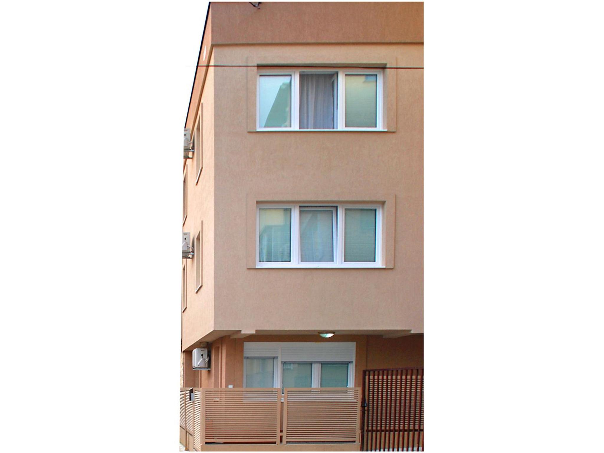 Cozy studio apartment near Latin Bridge