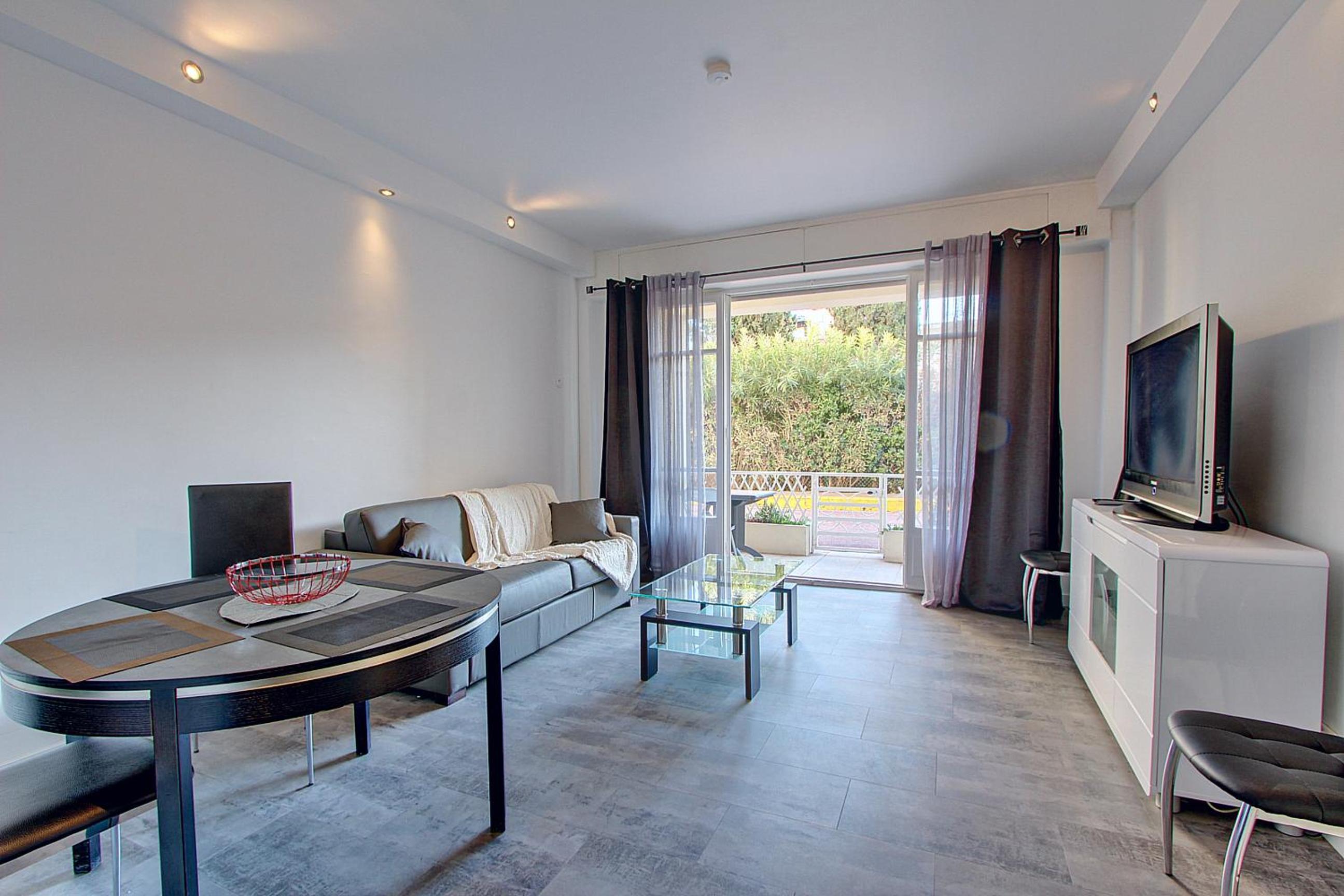 Appartement T2 bord de mer view 2