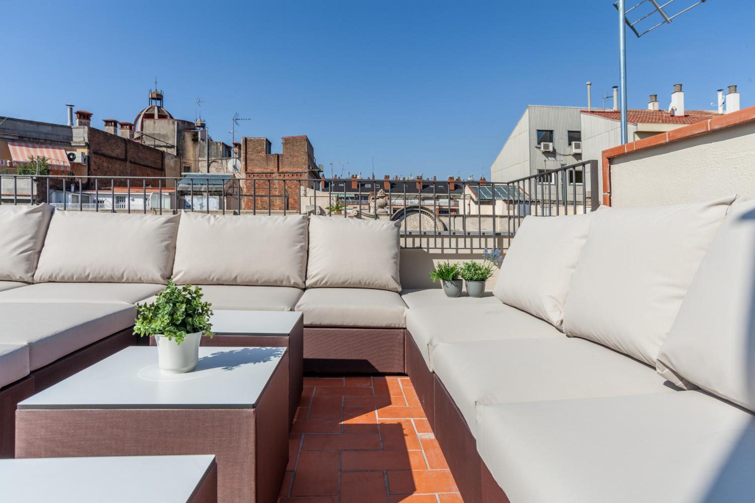Aparteasy - Deluxe Family Apartments with Pool photo 5