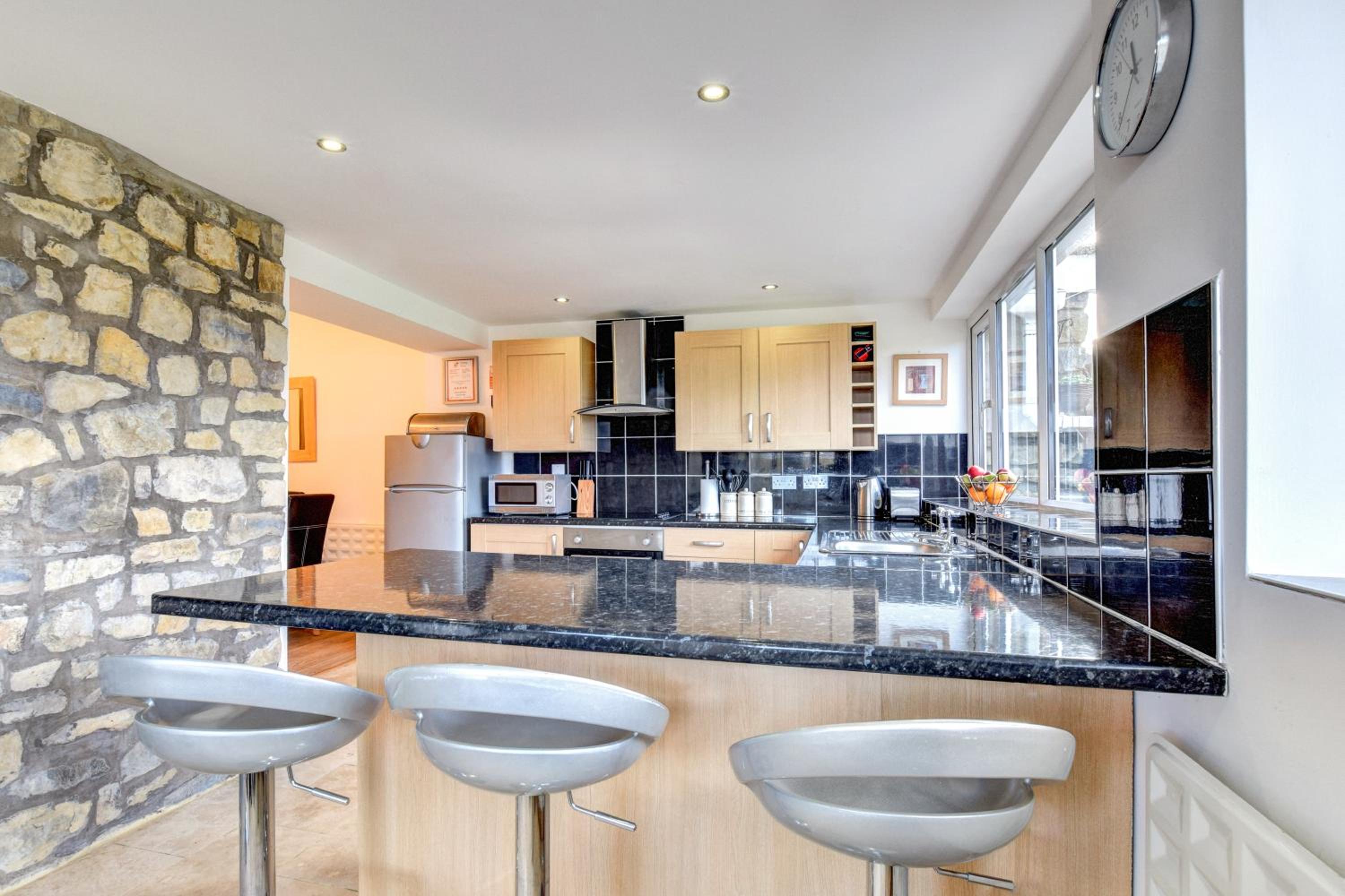 2 Bed in Cardiff oc-45378 view 4
