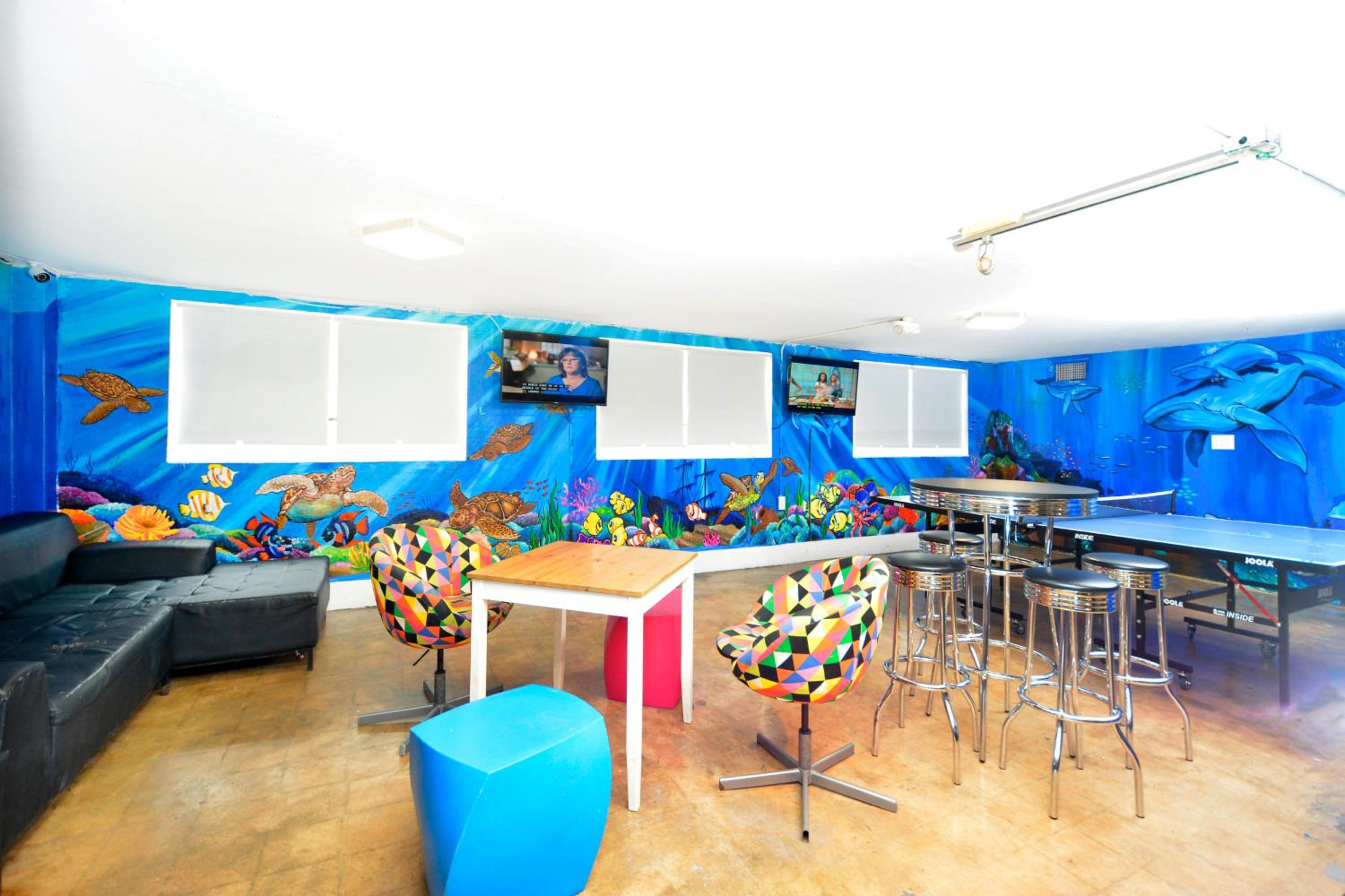 South Beach Rooms and Hostel
