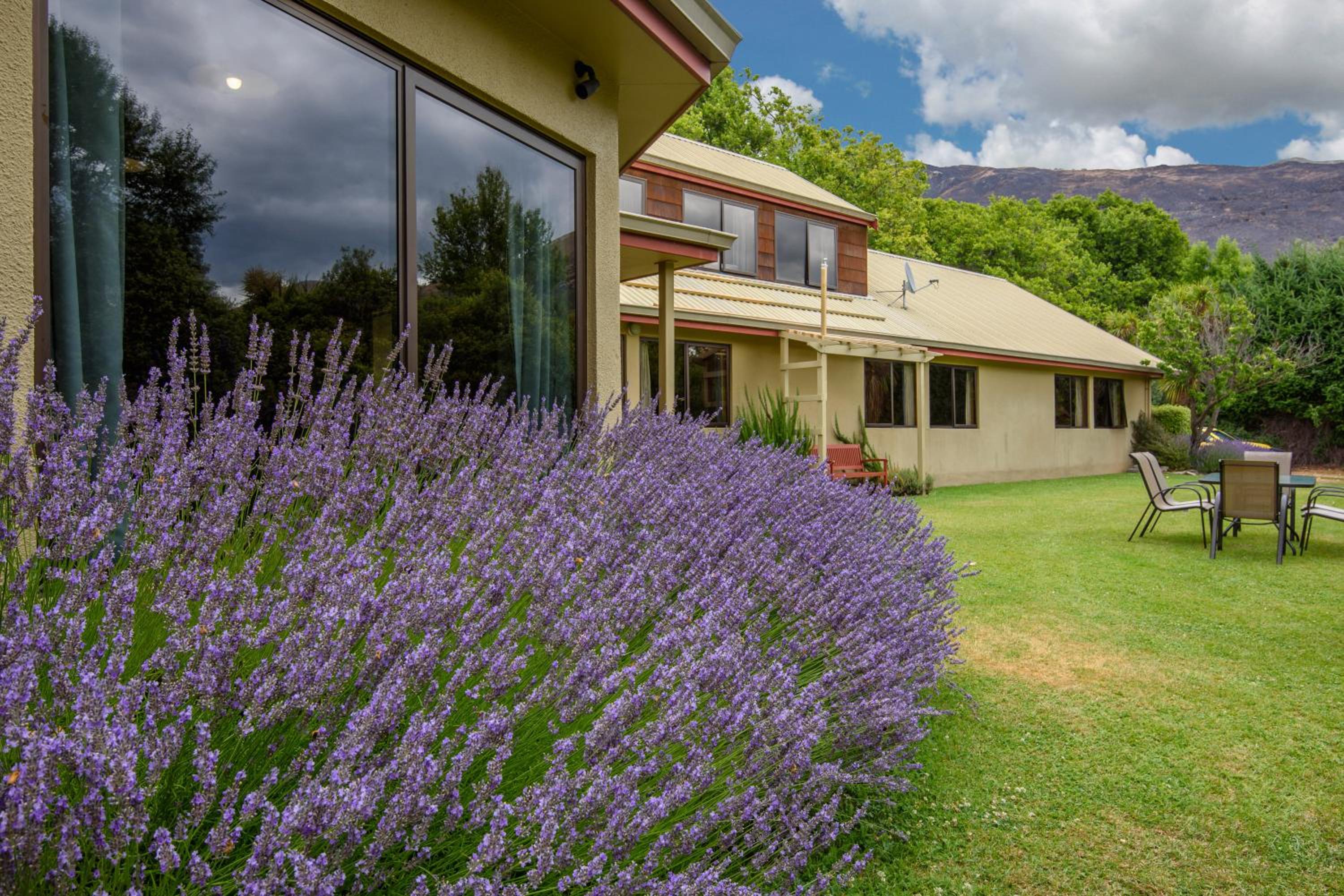 Altamont Lodge