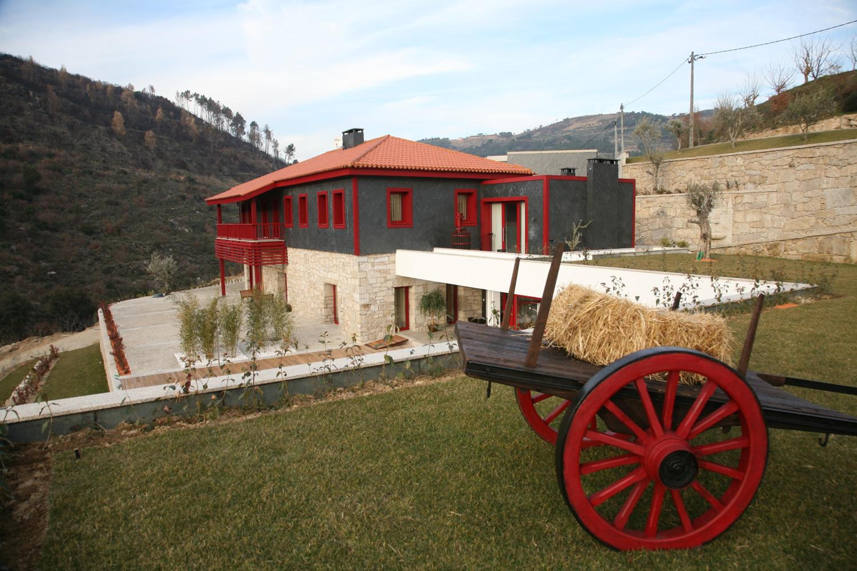 Quinta dos Padres Santos, Agroturismo & Spa view 2
