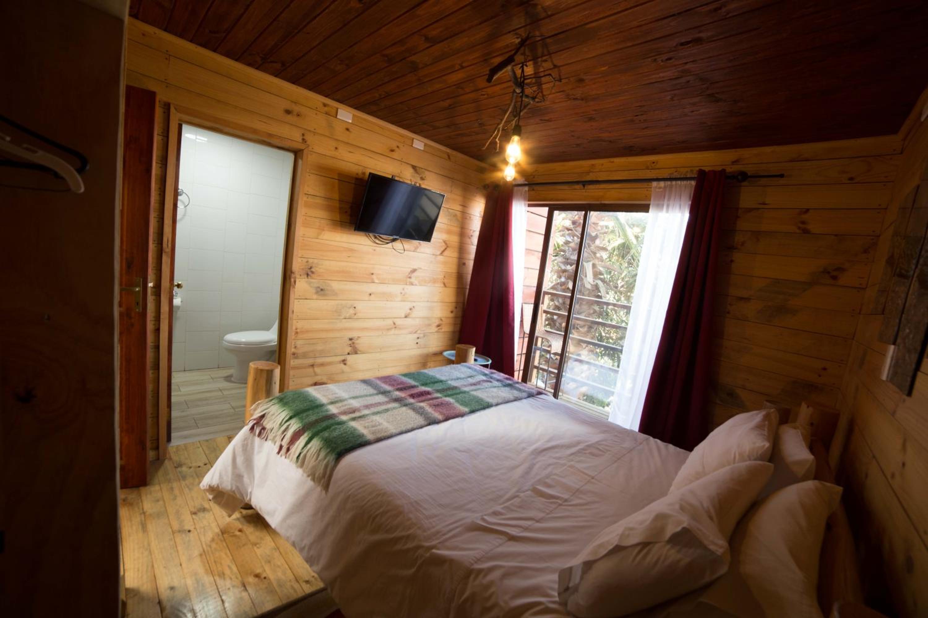 Hostel Moreno