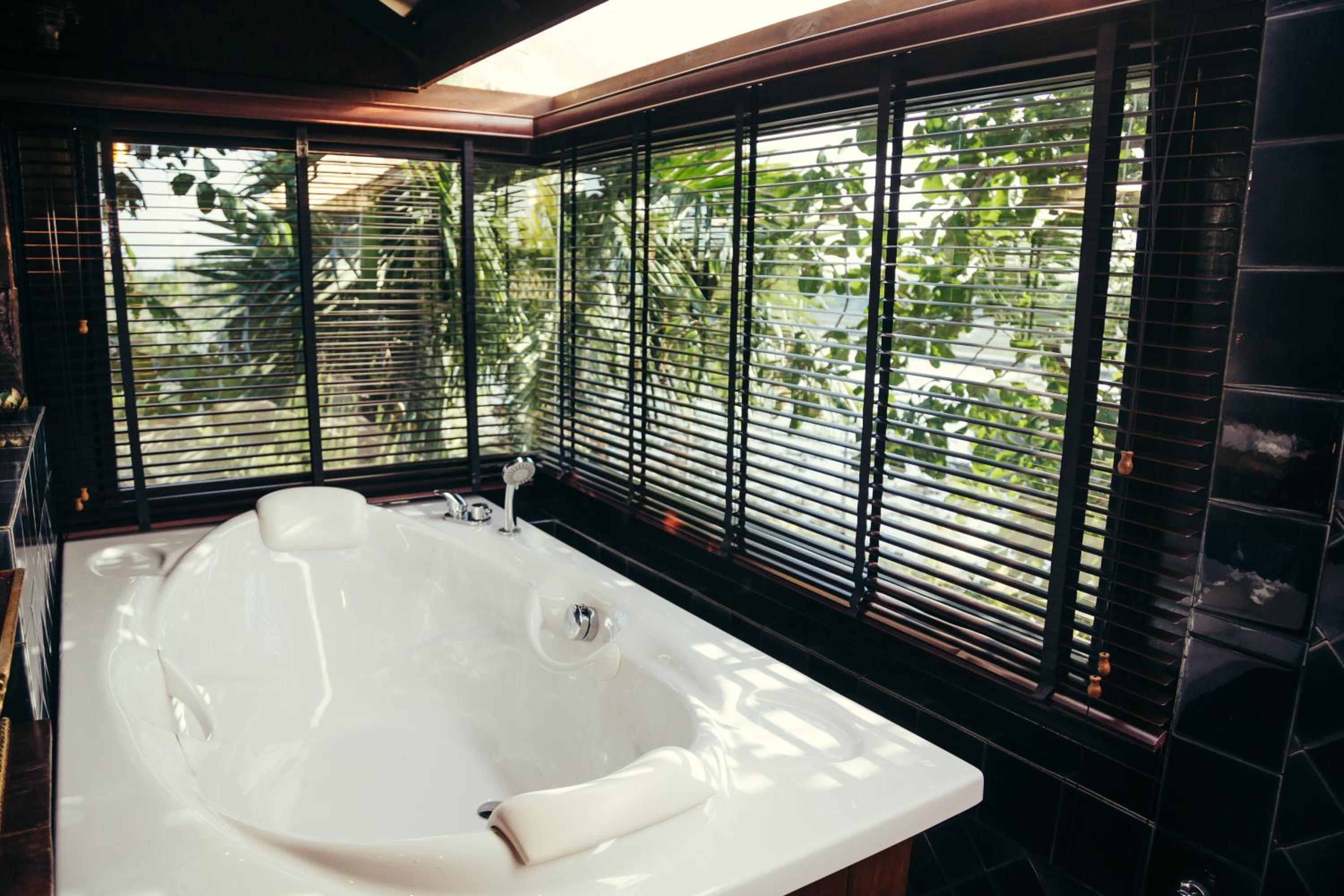 Bantunglom Resort