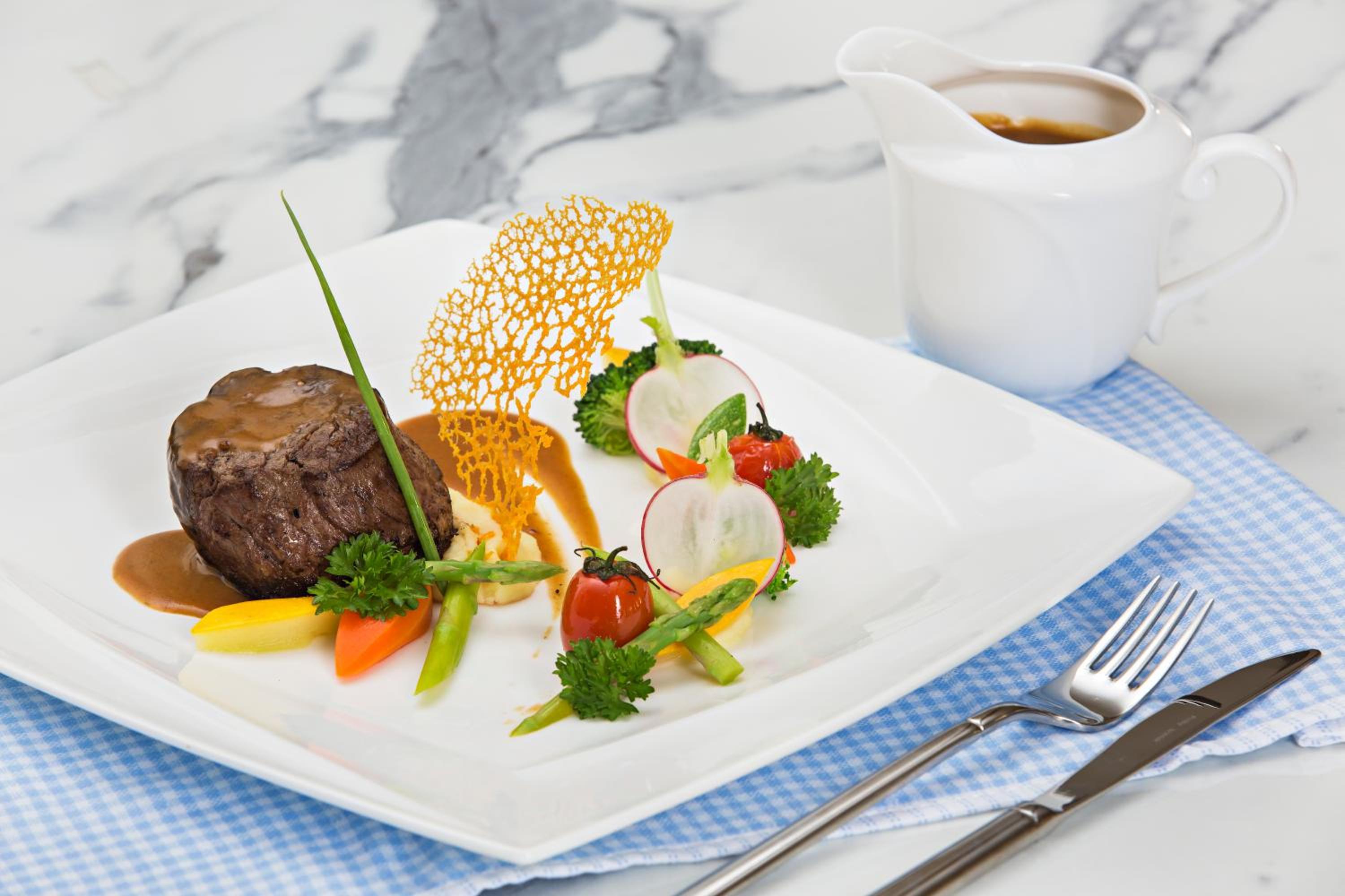 Wyndham Danang Golden Bay 71