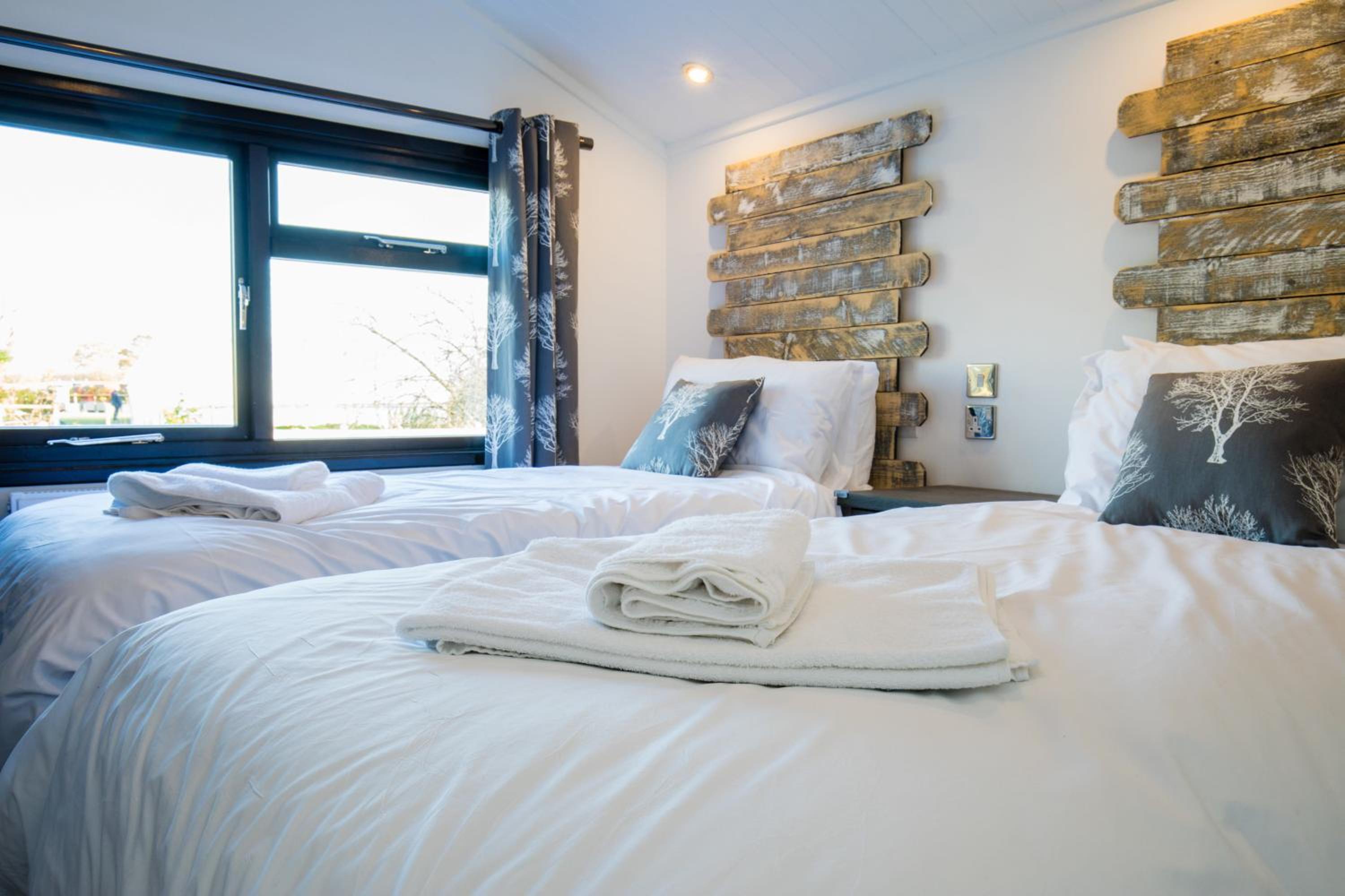 Fairwood Lakes Holiday Park