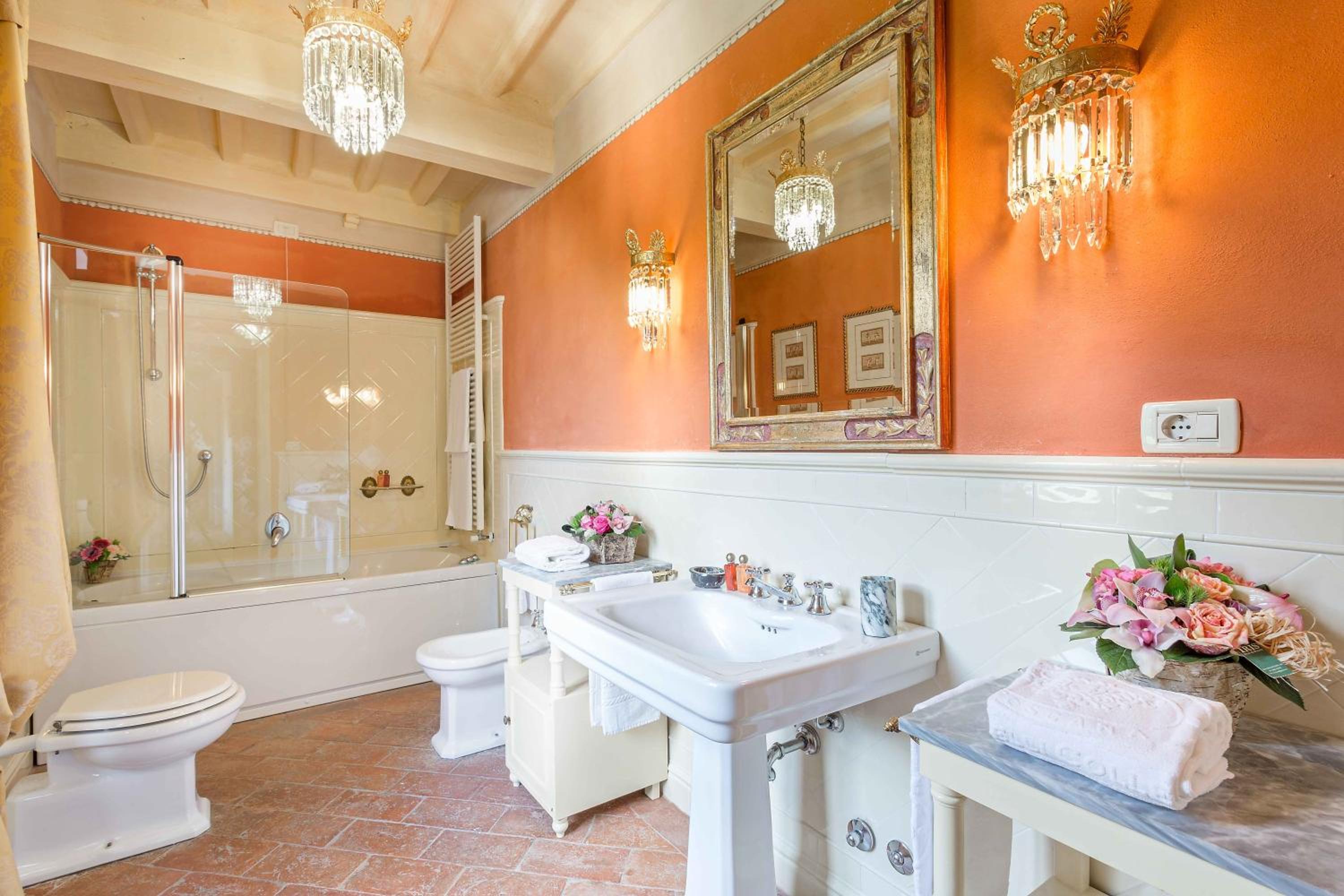 Coselli 's Collection. Luxury Villas Rental