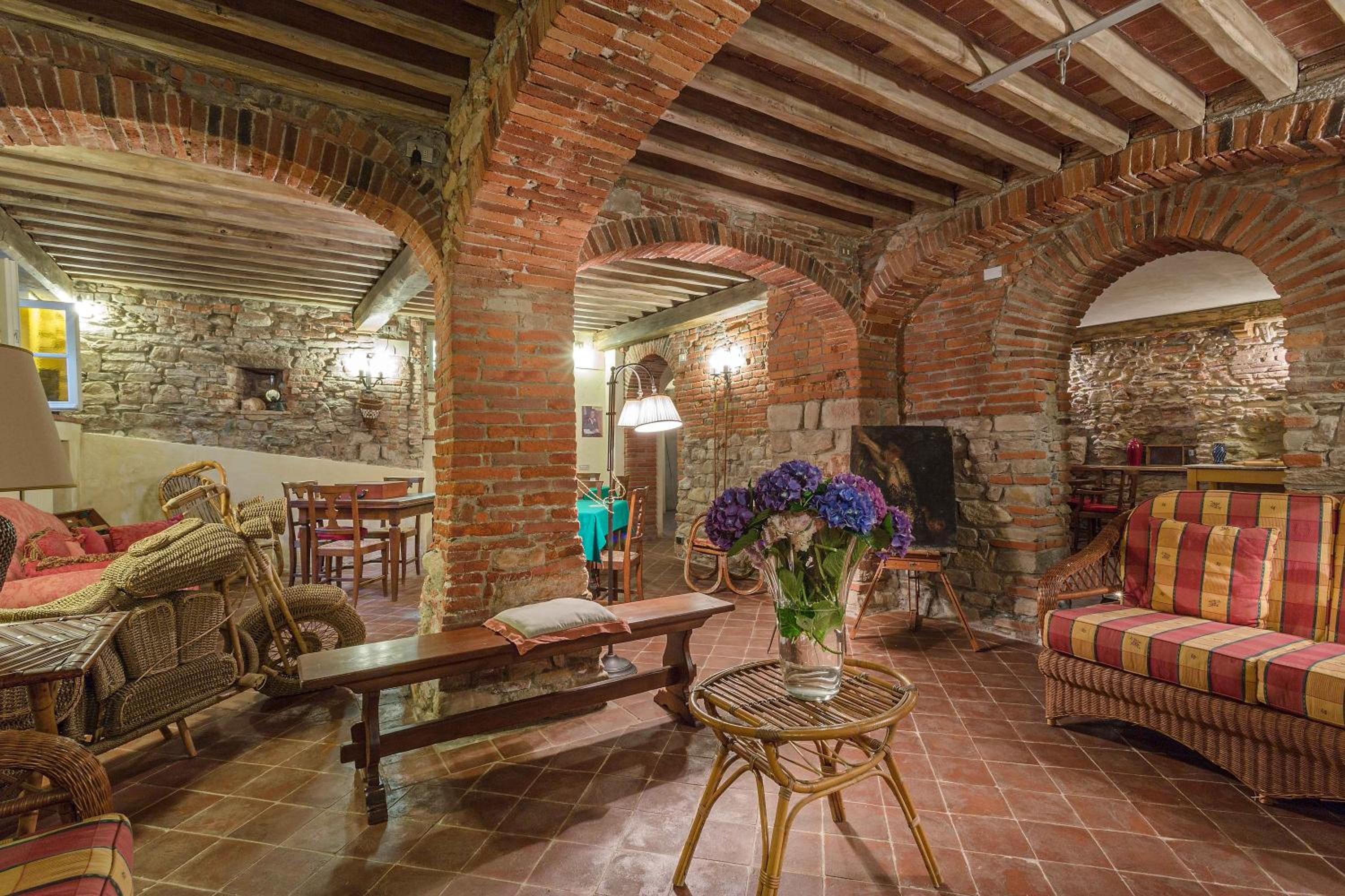 Coselli 's Collection. Luxury Villas Rental