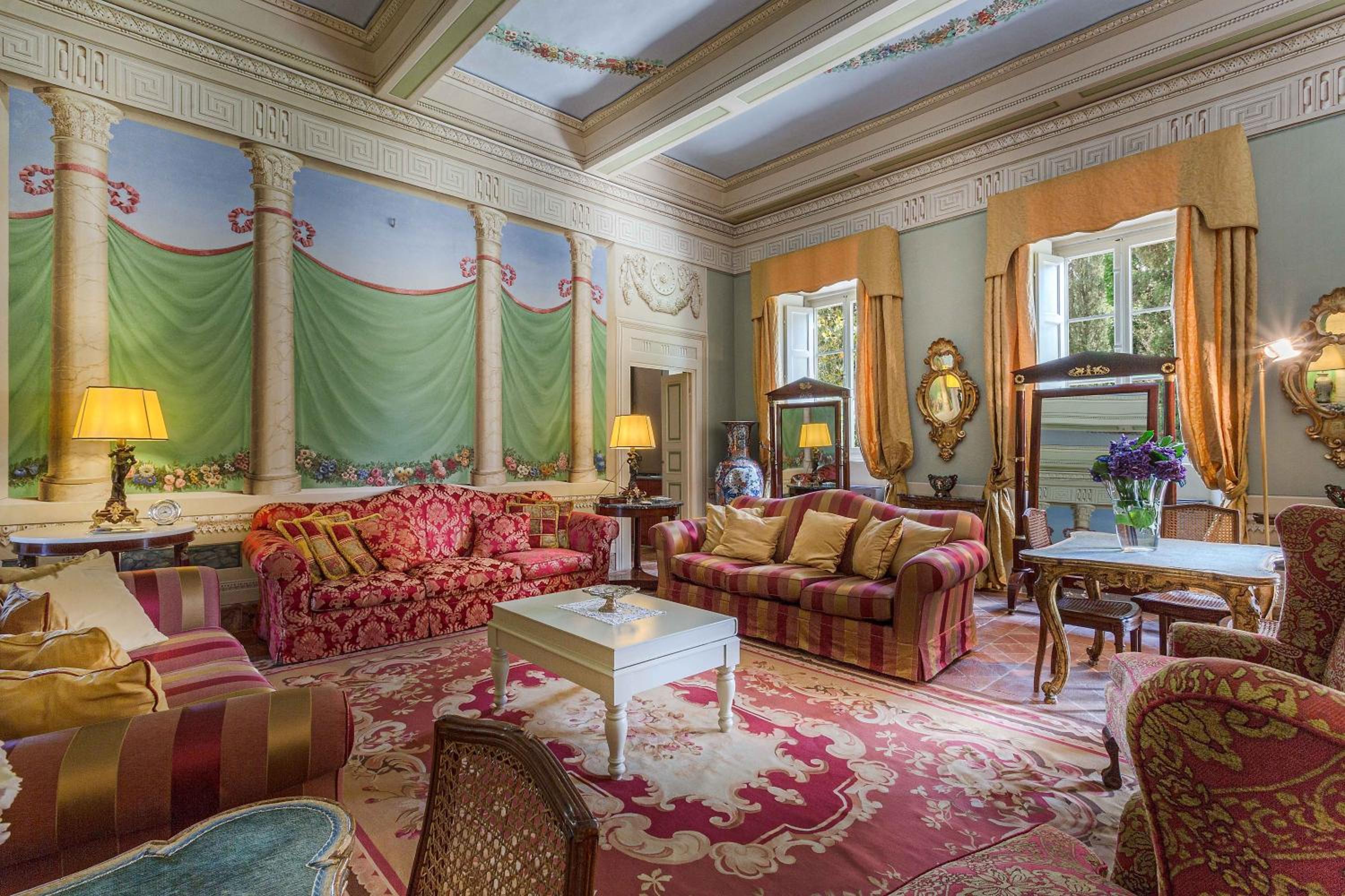 Coselli 's Collection. Luxury Villas Rental