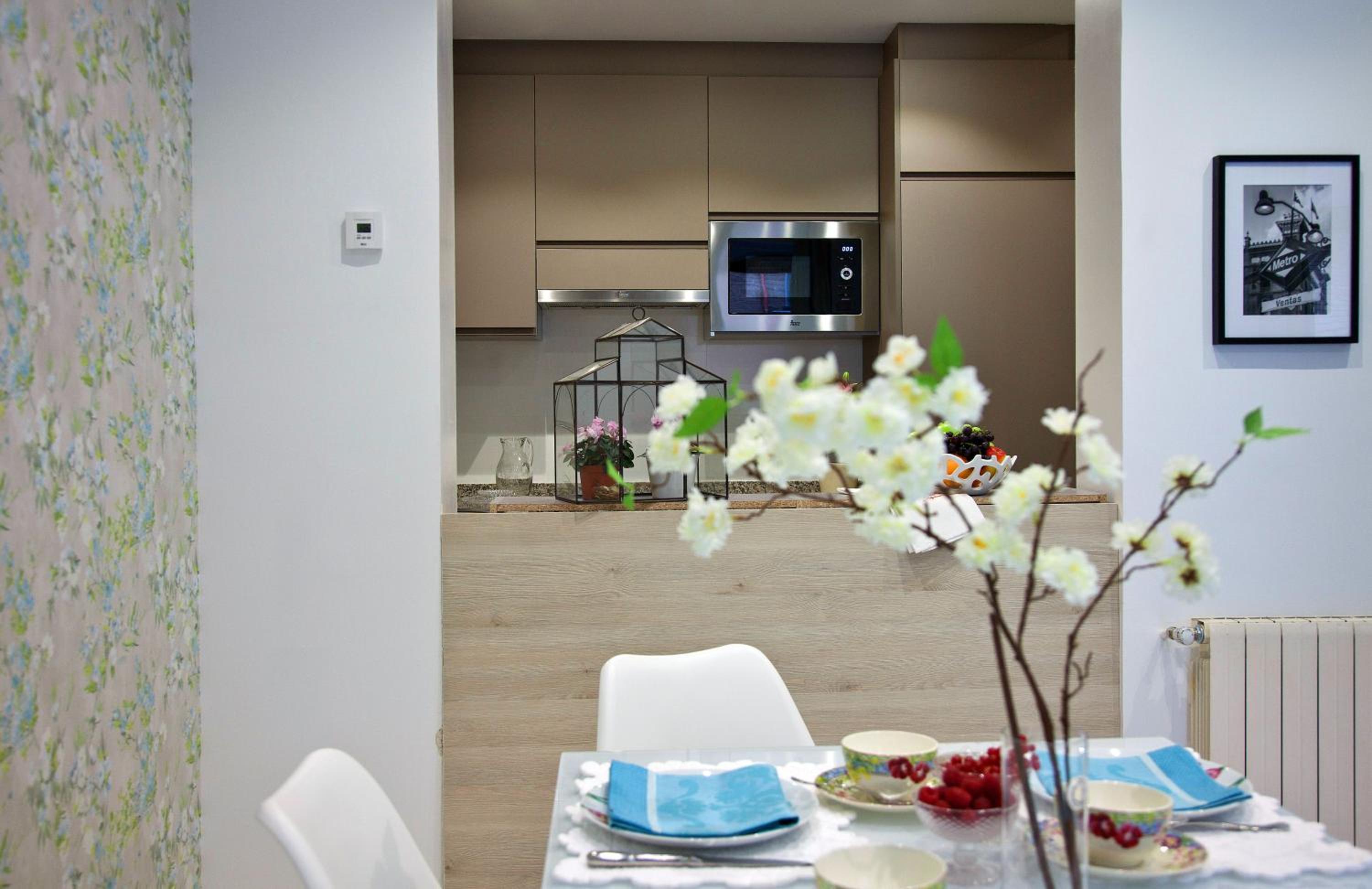 Feelathome Madrid Suites Apartments