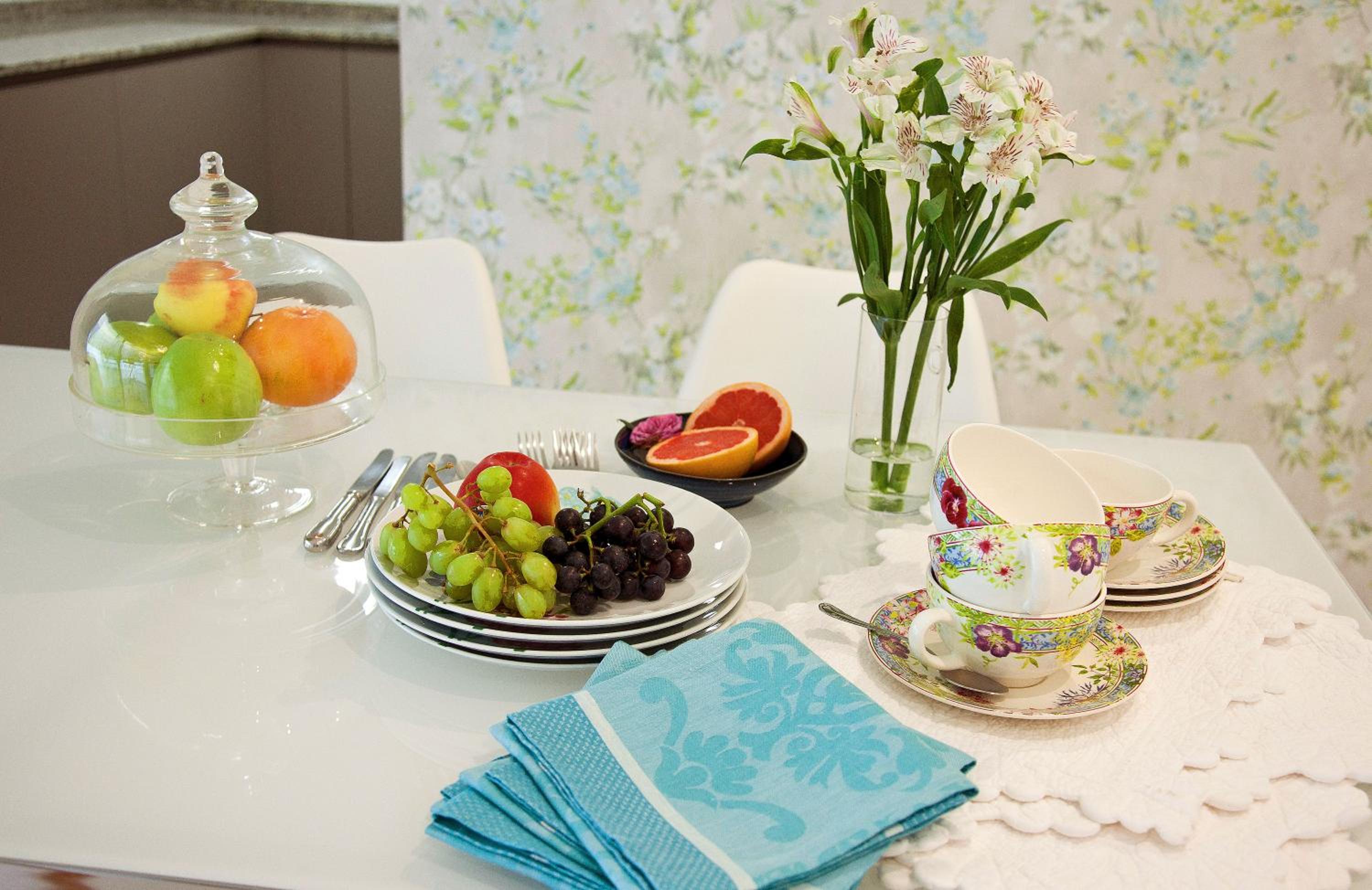 Feelathome Madrid Suites Apartments