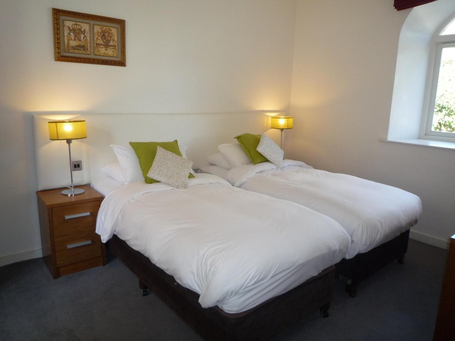 Castlemartyr Holiday Mews 2 bed by Trident Holiday Homes view 5