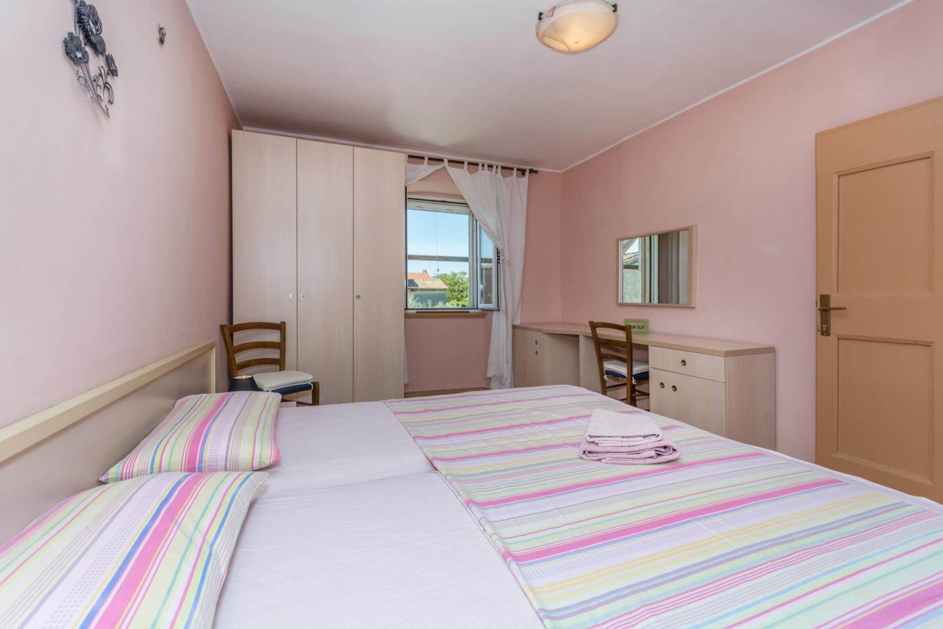 Apartment Zara view 3
