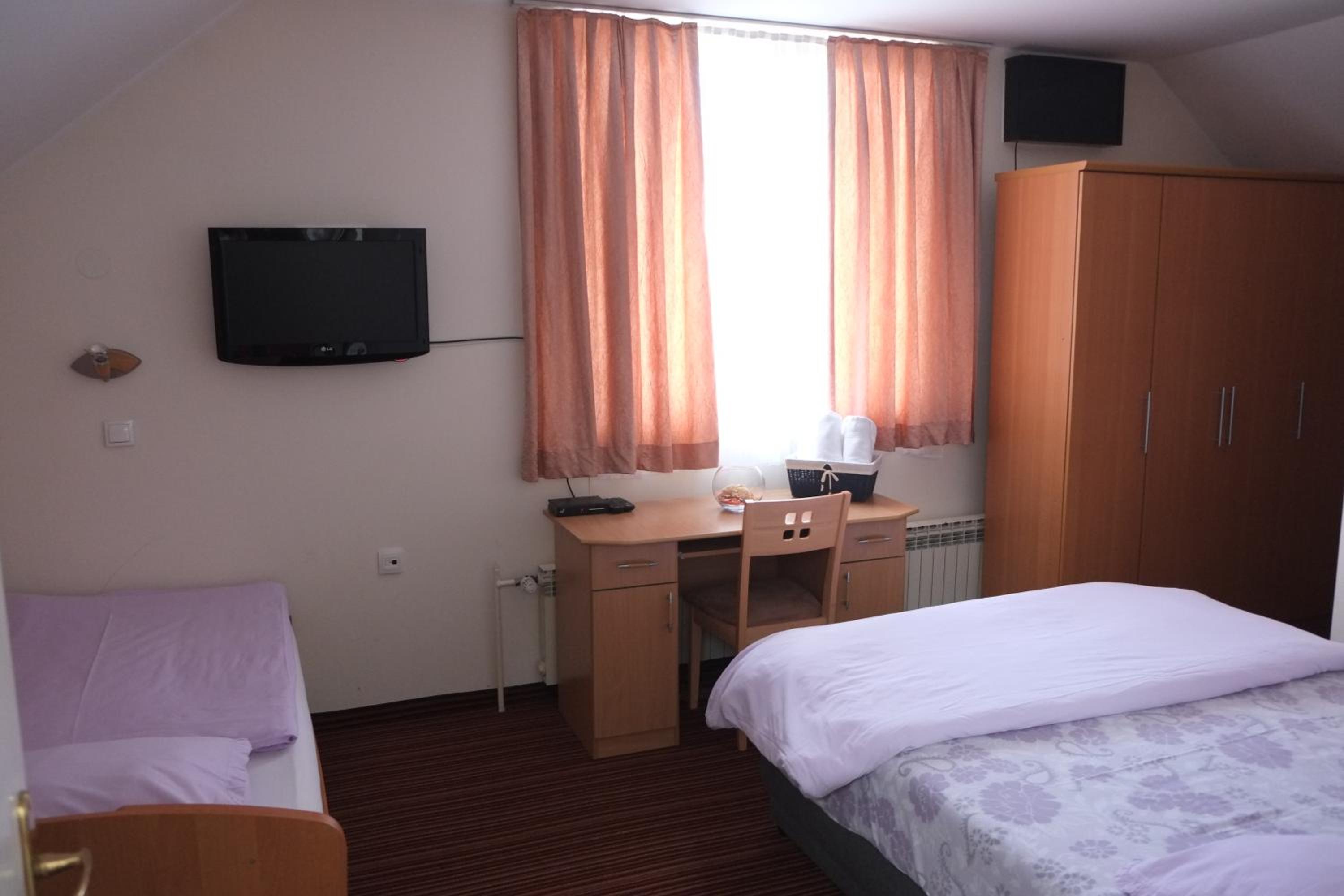 Guest House Grgin Dol