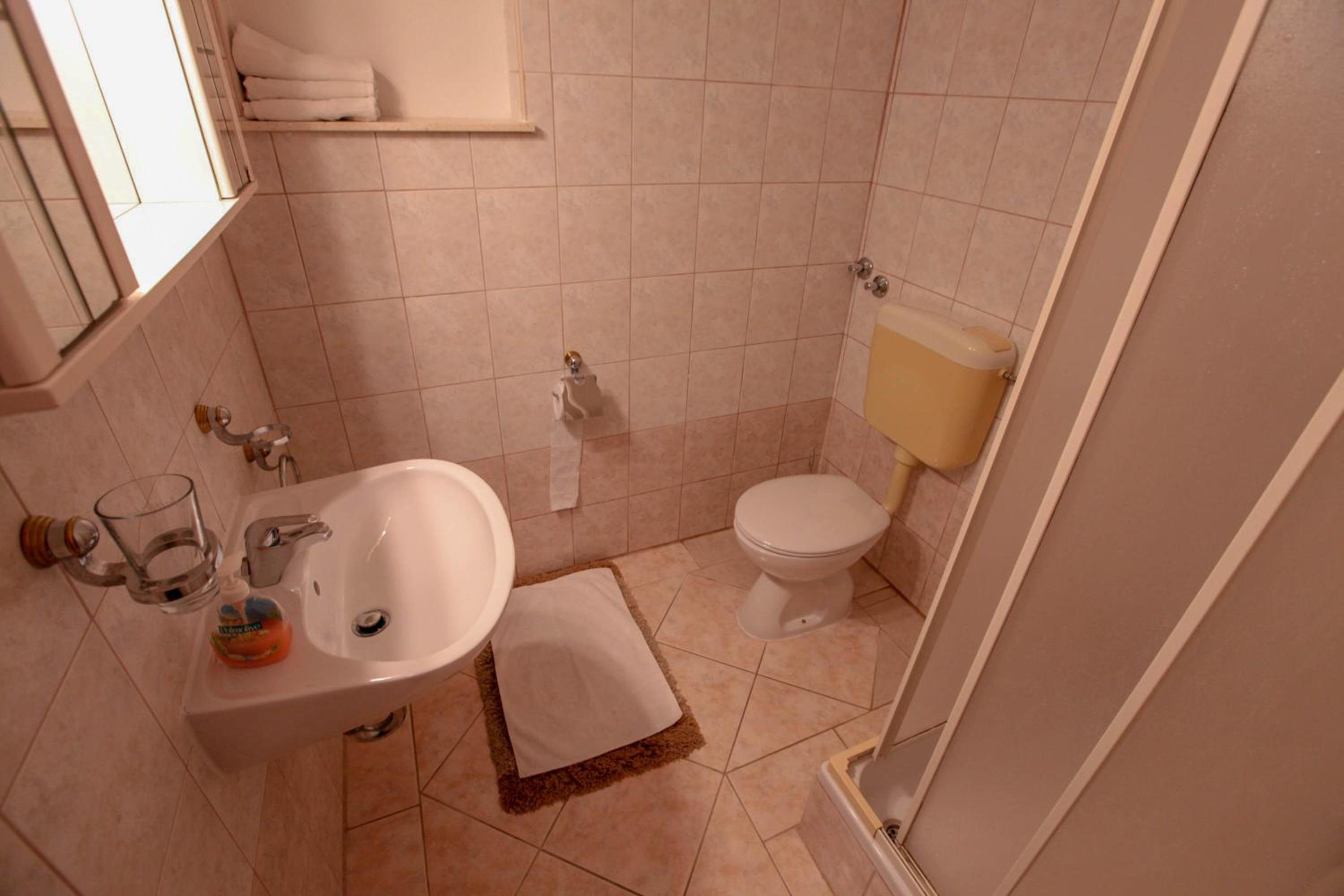 Photo 28