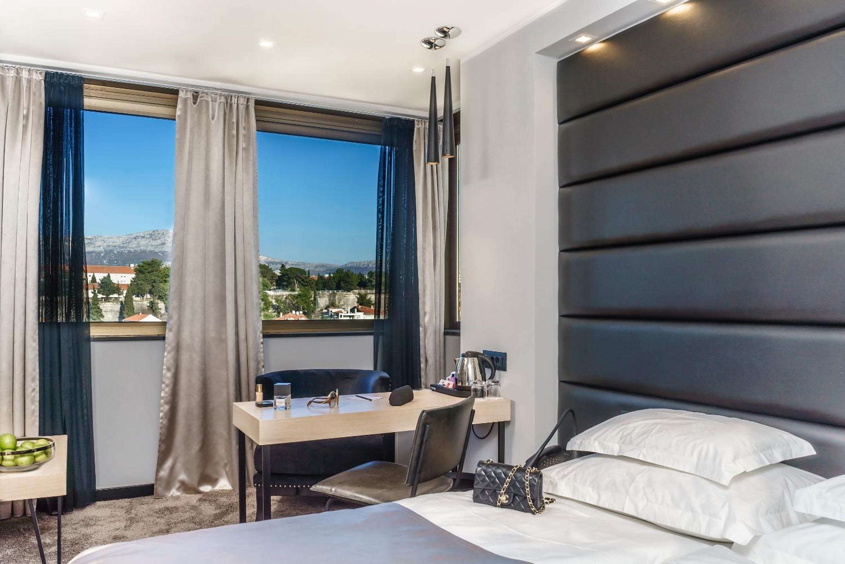 The View Luxury Rooms
