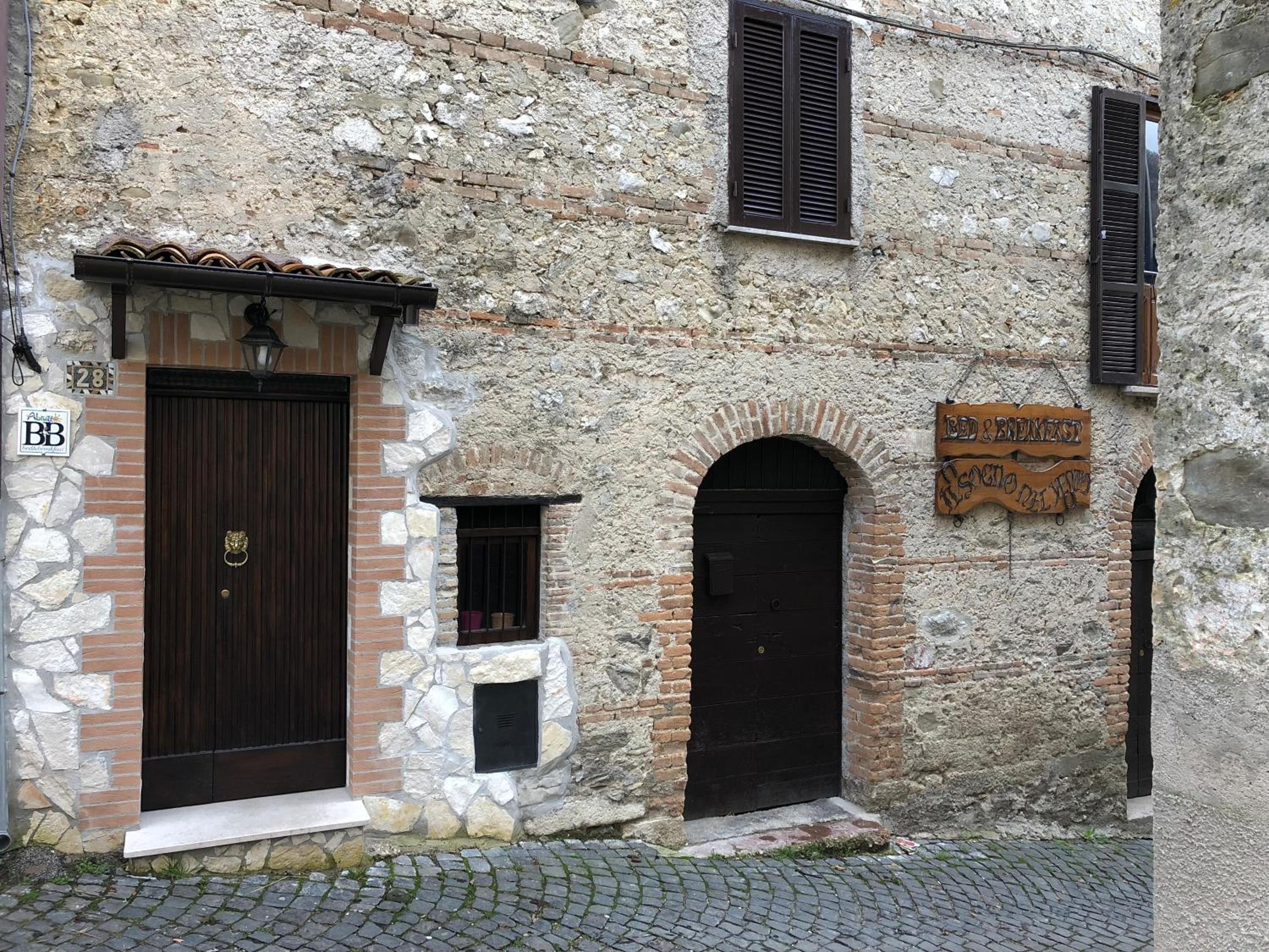 Photo 37