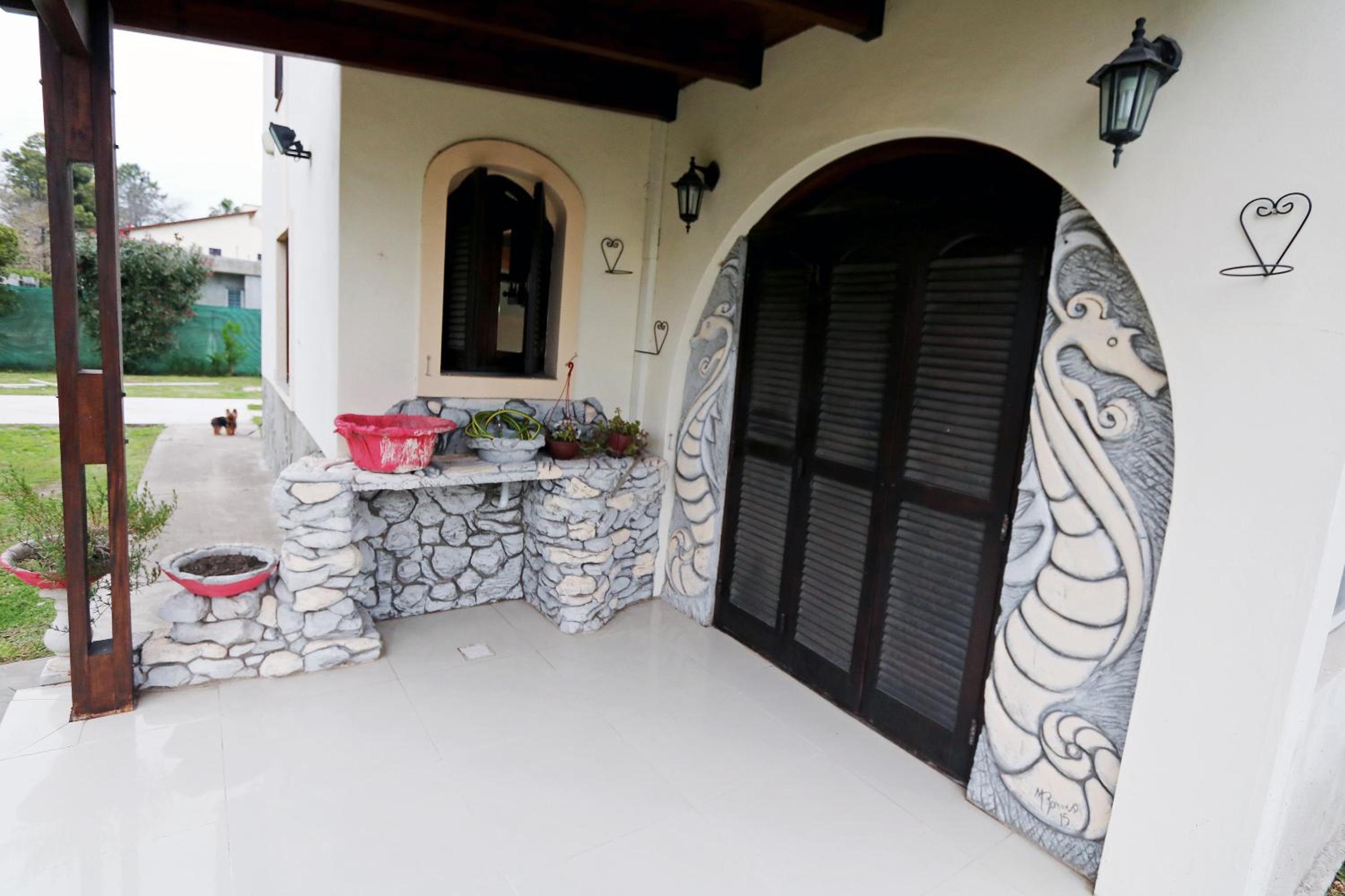 Hermosa Casa con Pileta Roldán Funes Rosario