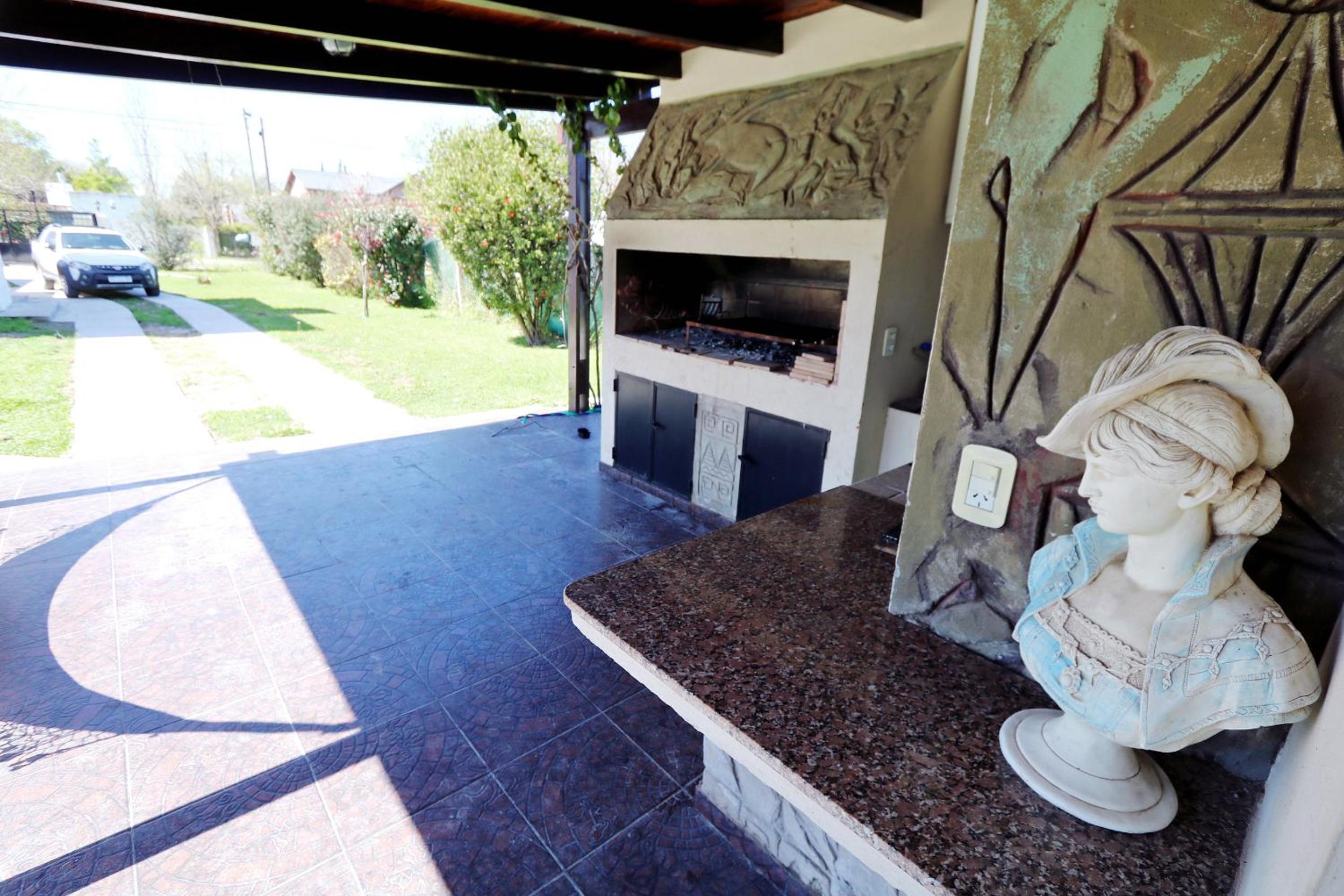 Hermosa Casa con Pileta Roldán Funes Rosario