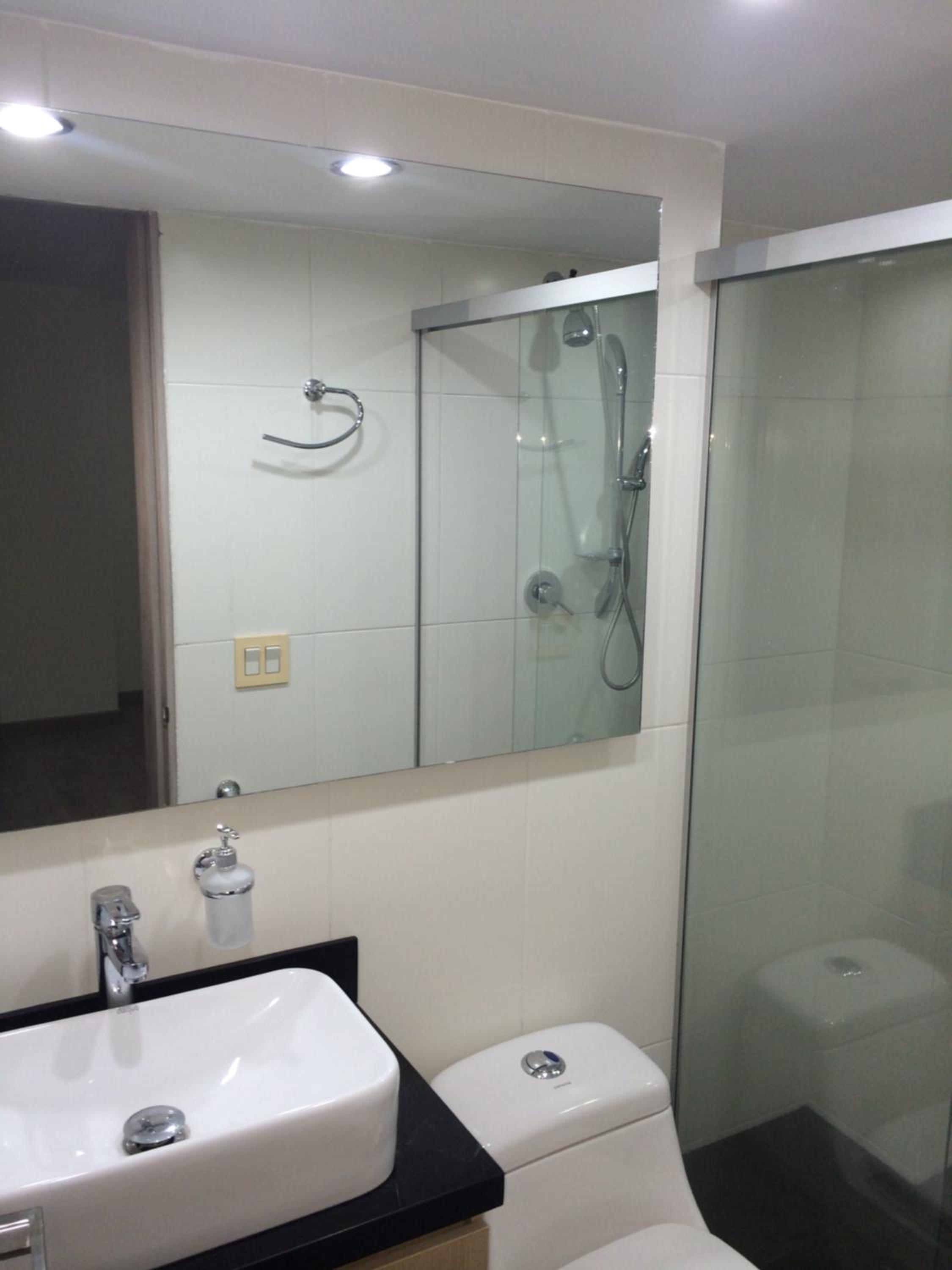 Apartamento cómodo , grande en Poblado Medellín