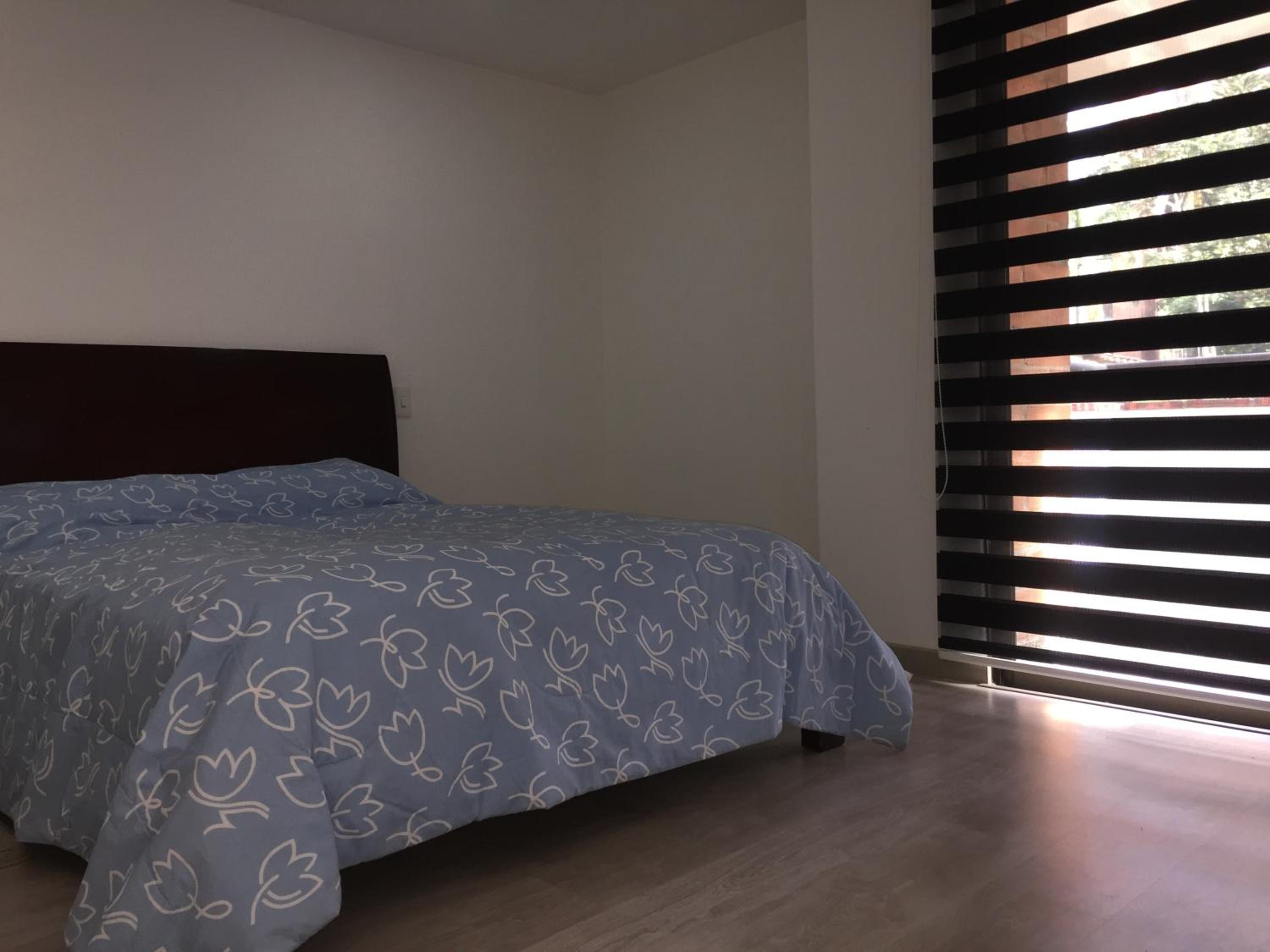 Apartamento cómodo , grande en Poblado Medellín