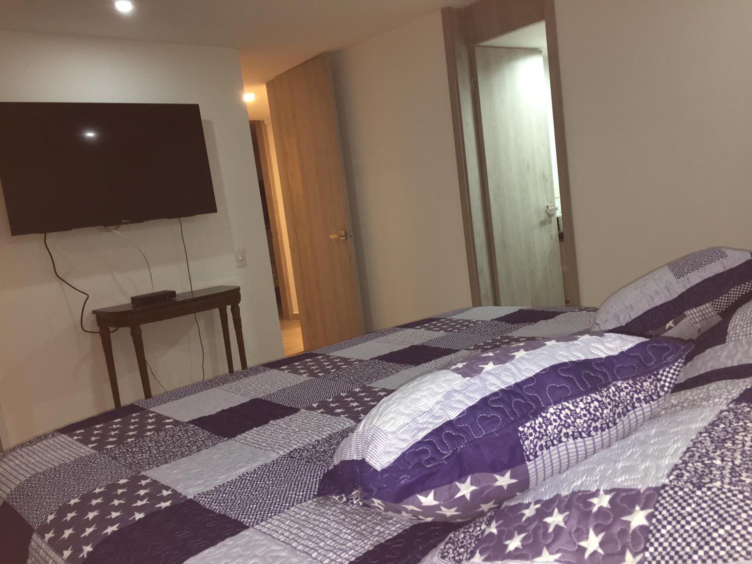 Apartamento cómodo , grande en Poblado Medellín