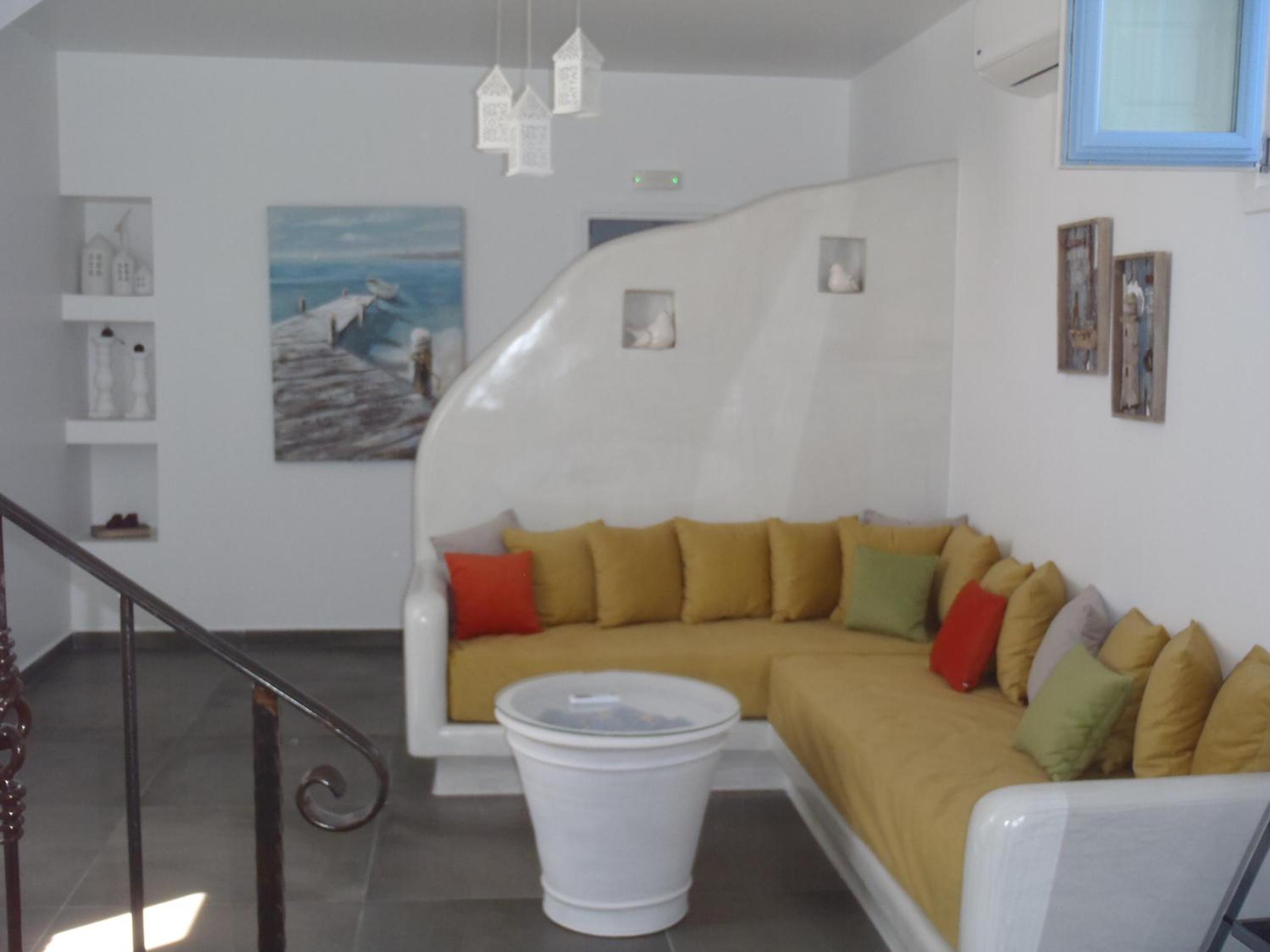 Santoxenia luxury villa