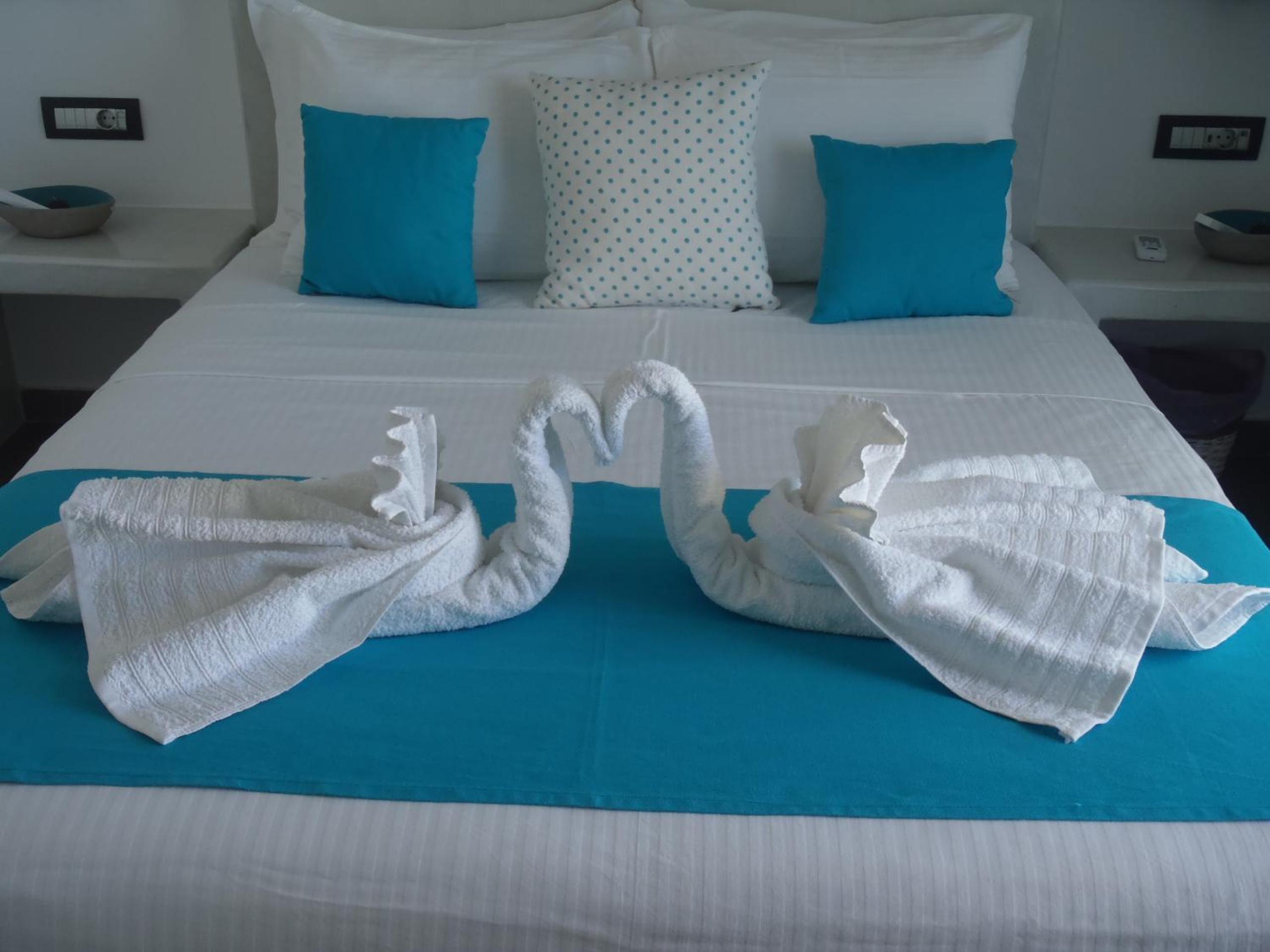 Santoxenia luxury villa