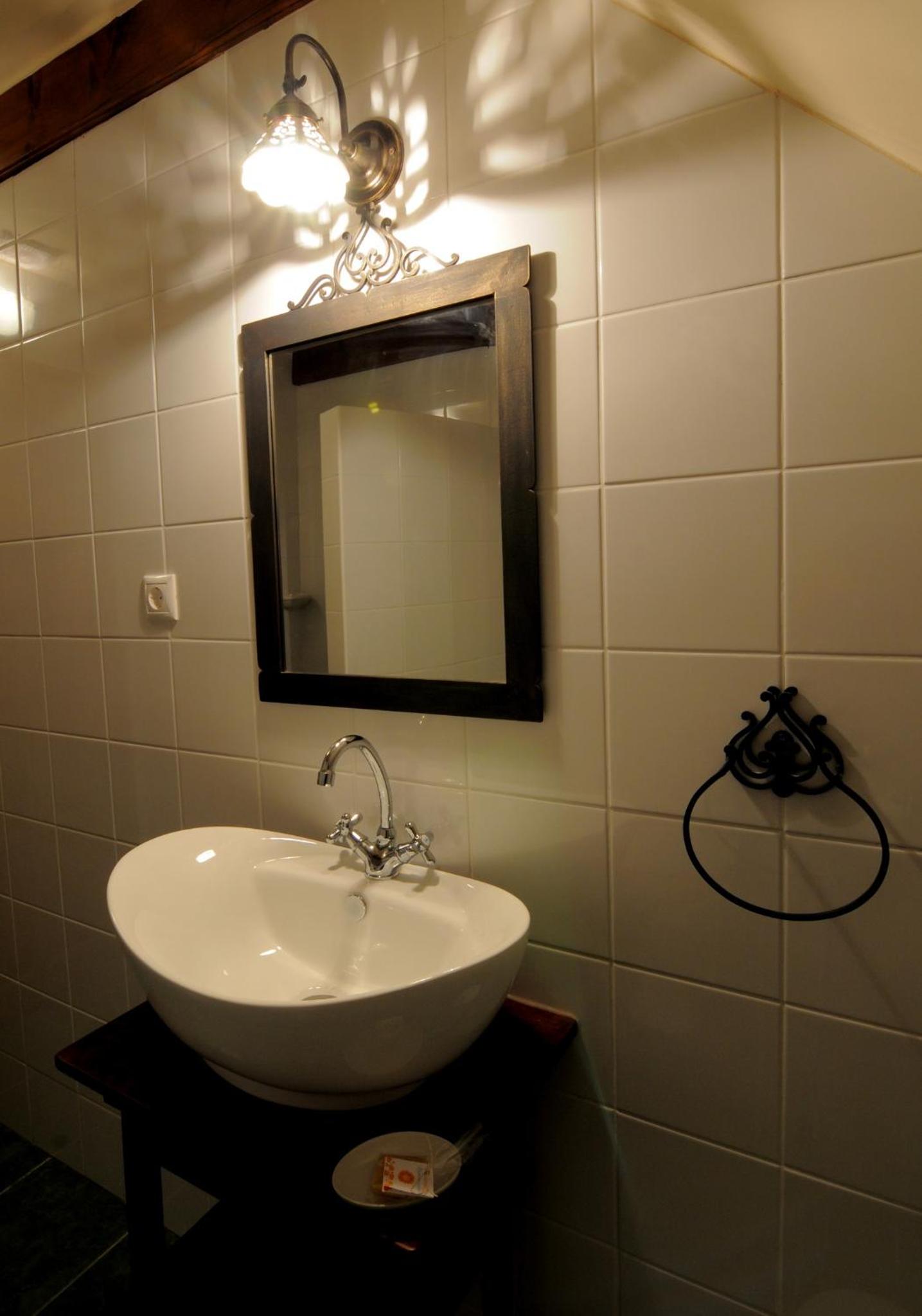 Photo 44