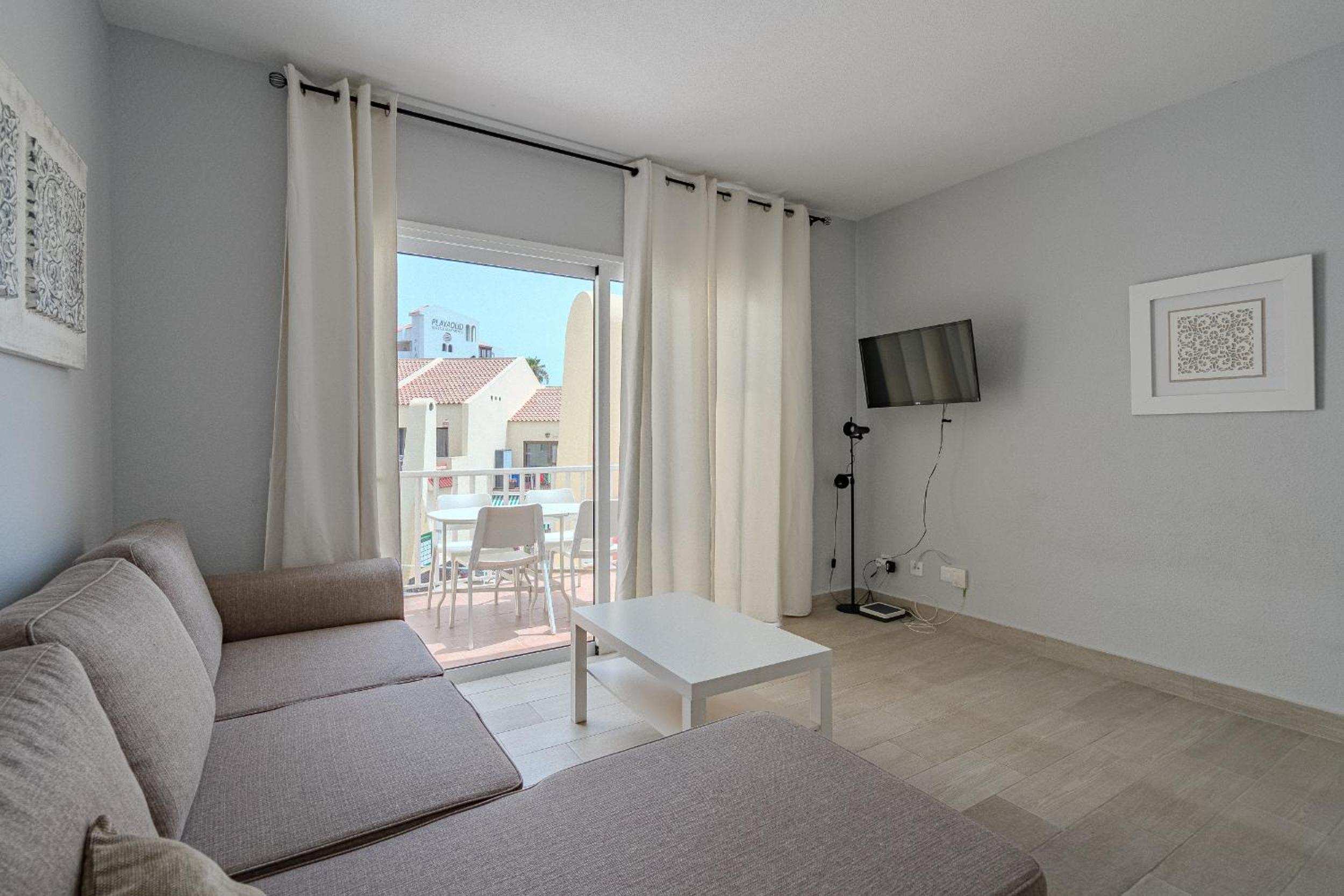 Lovely 1 Bed Apartment In Costa Adeje K101