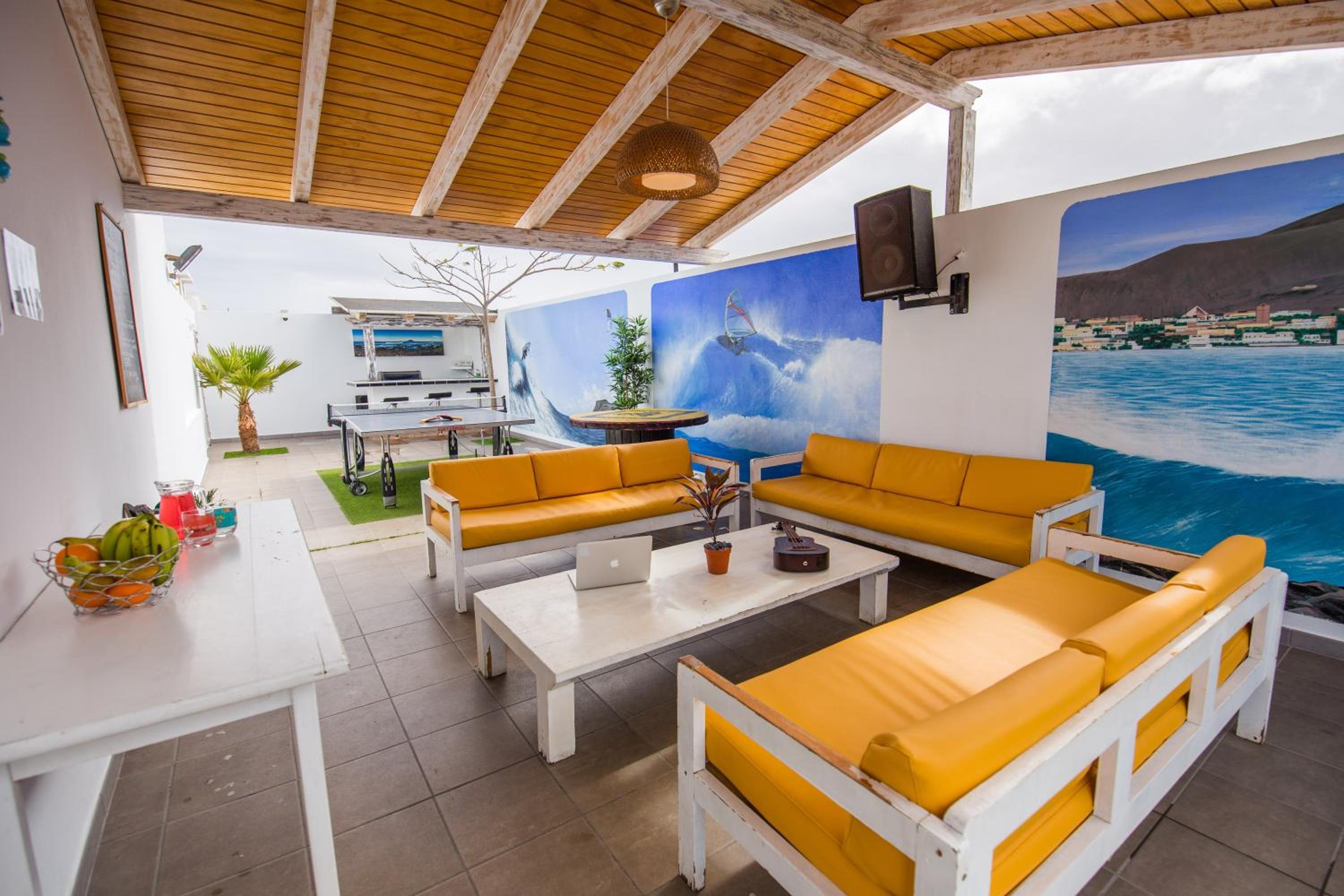 lounge