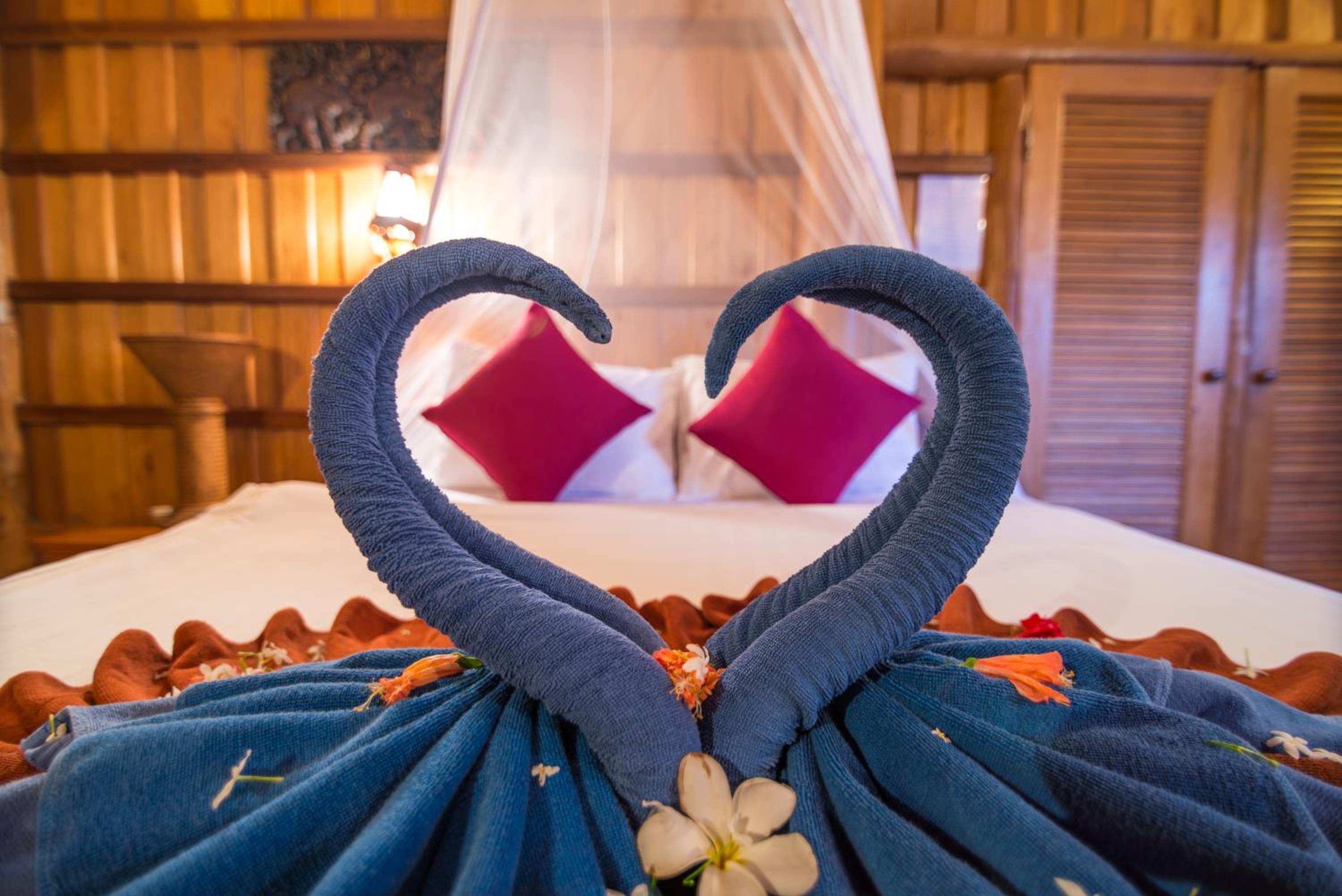 Thiwson Beach Resort - SHA Extra Plus