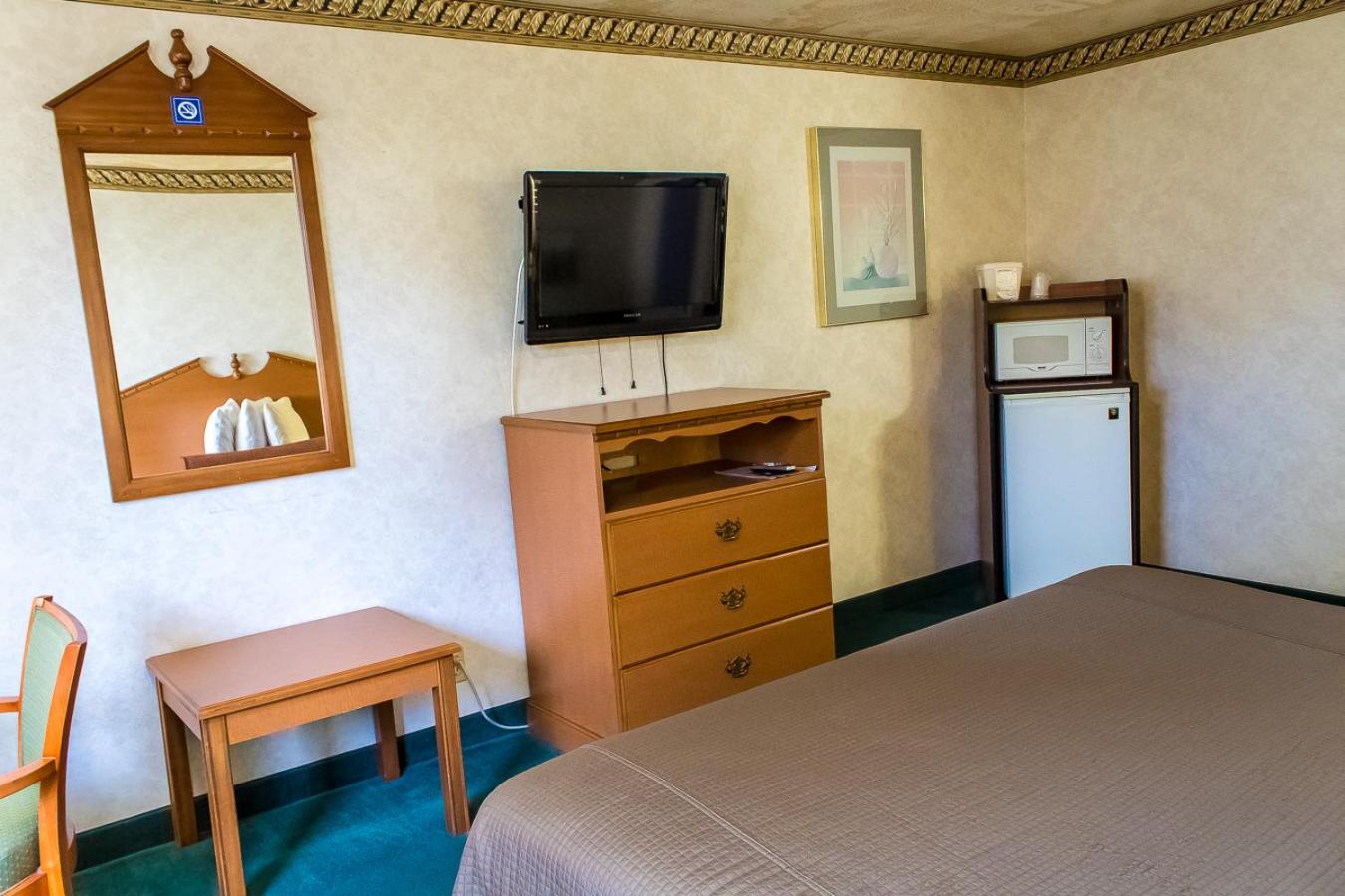 Guest House Inn - Property Image 6