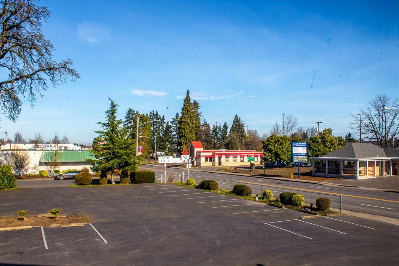 Guest House Inn - Property Image 13