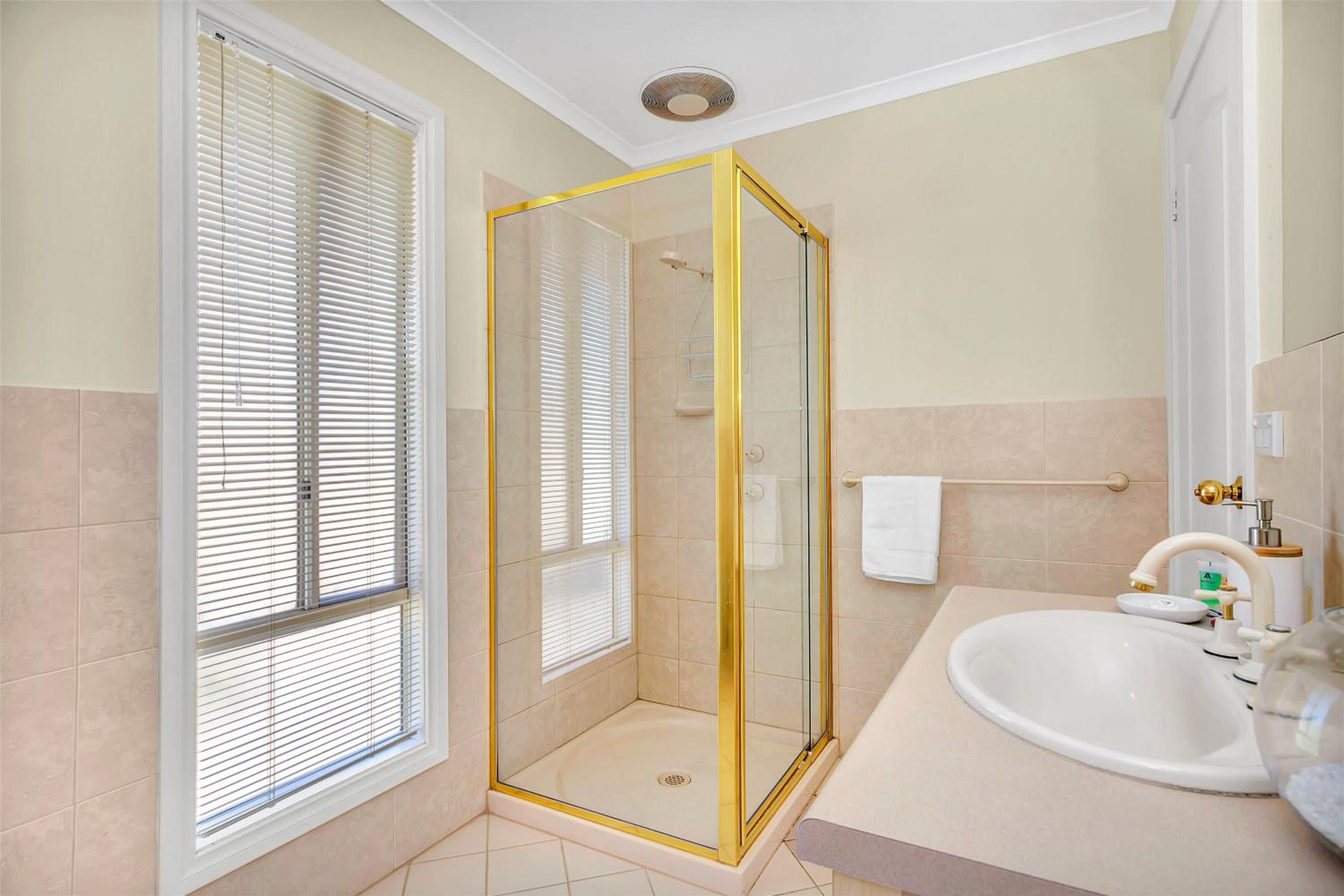 Green Reef Beach House - Aldinga Beach - C21 SouthCoast Holidays