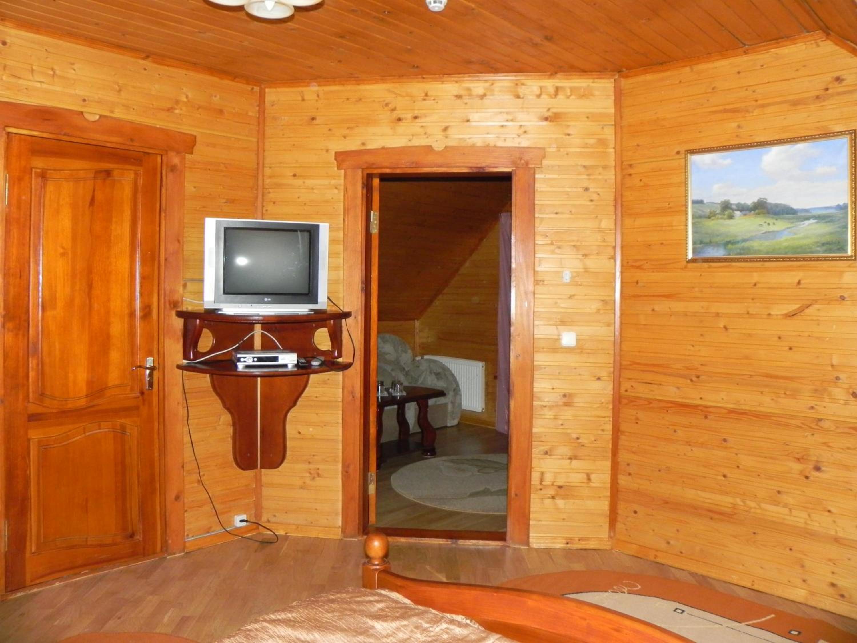 Hotel and restaurant complex Skolmo