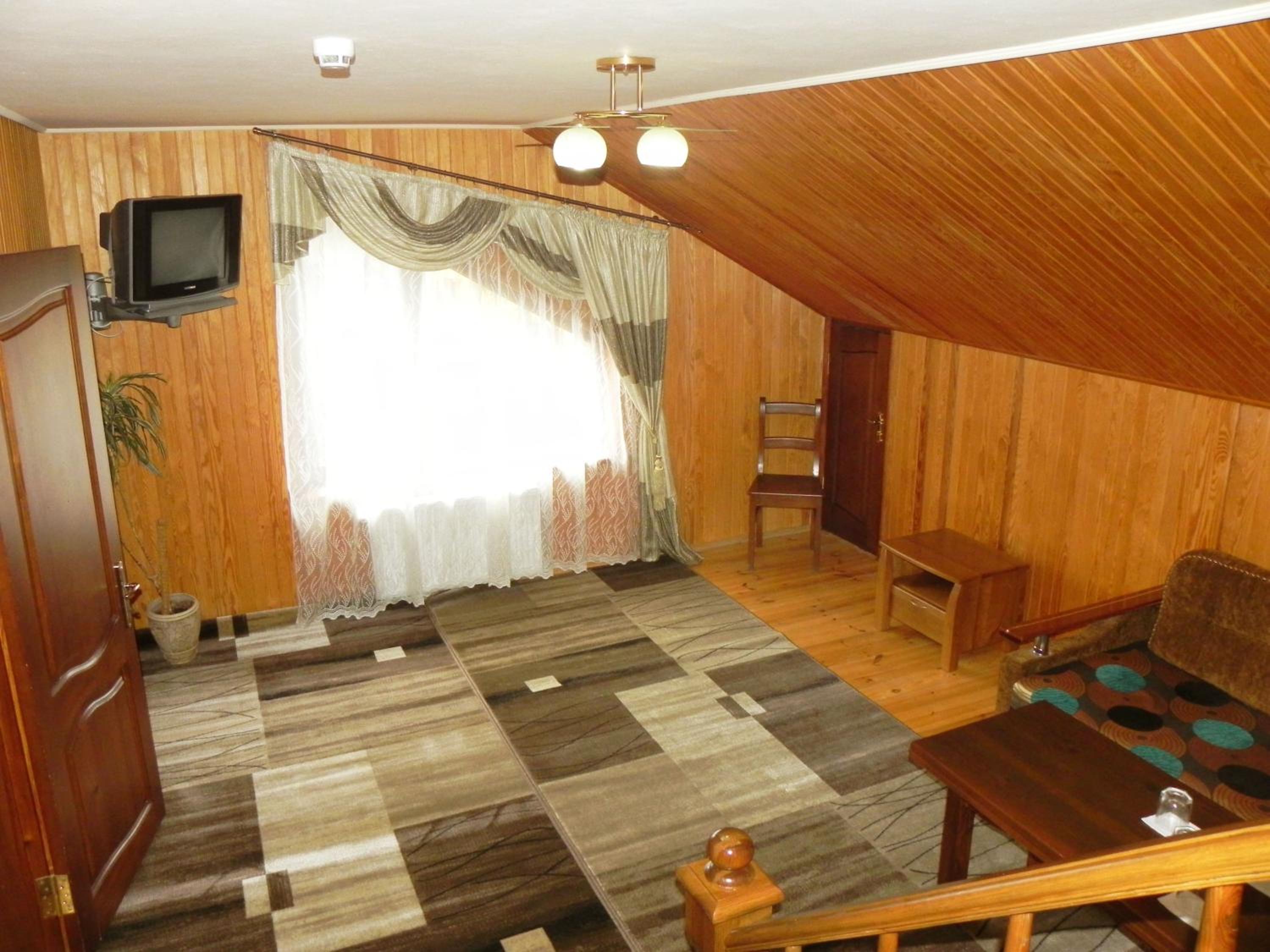 Hotel and restaurant complex Skolmo