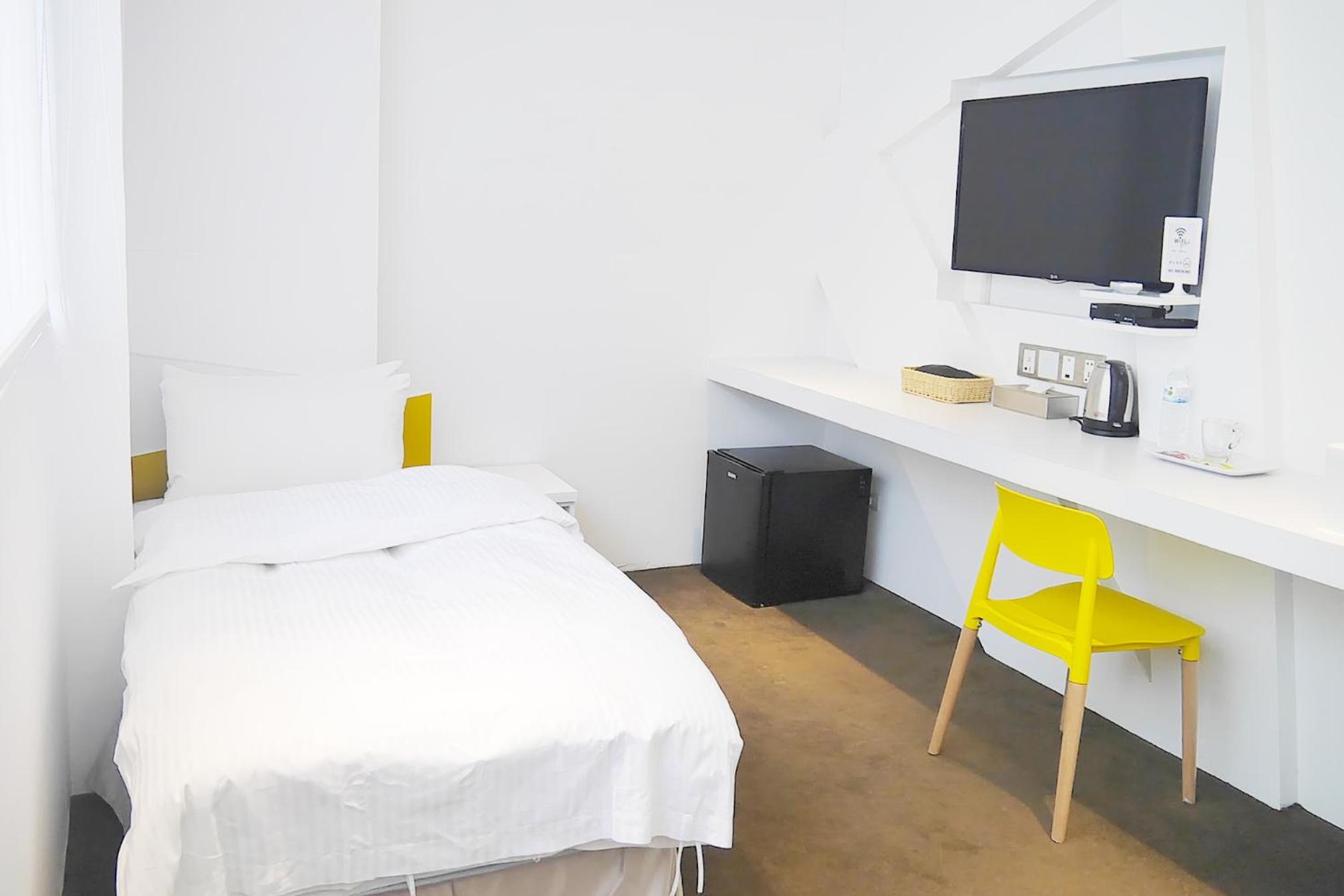 Time Flyer Hotel