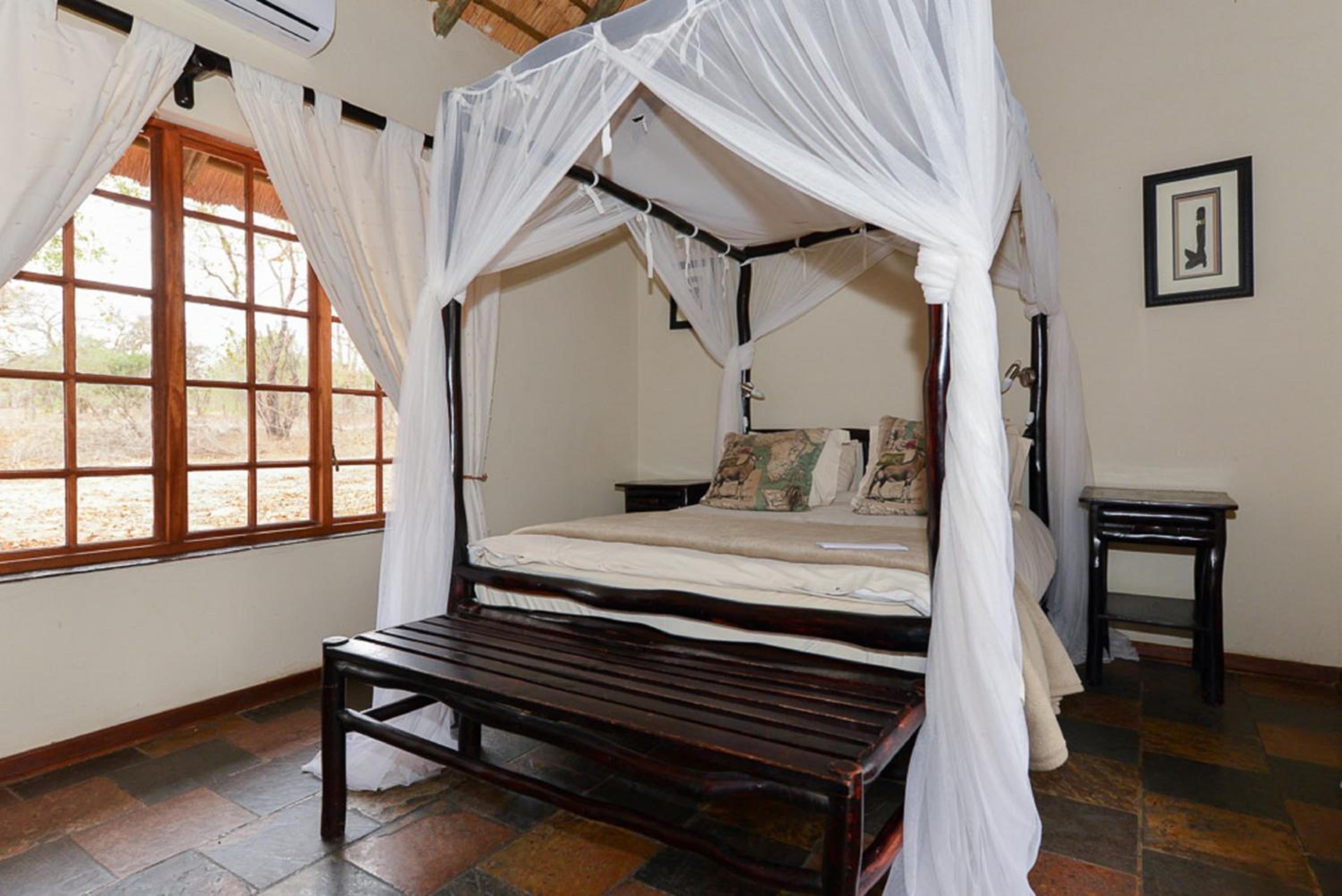 Thornhill Safari Lodge