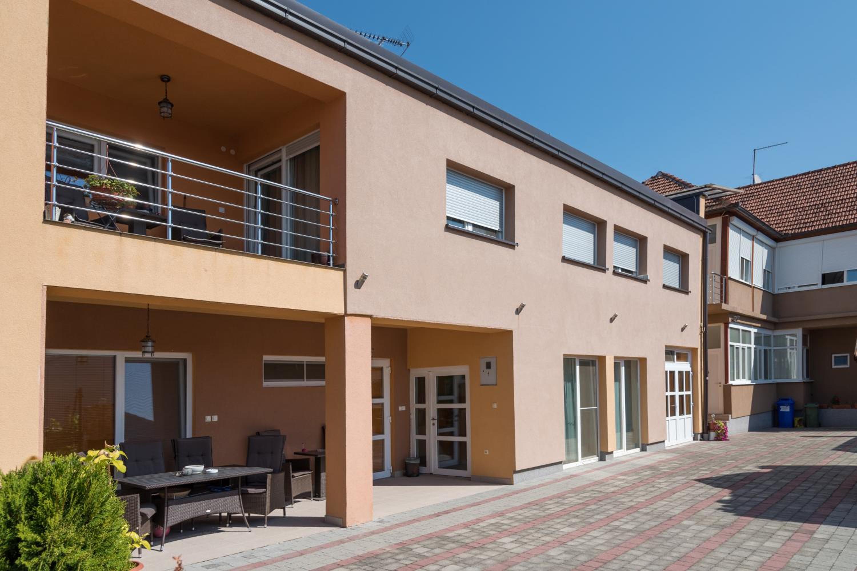Rooms Vendi view 4