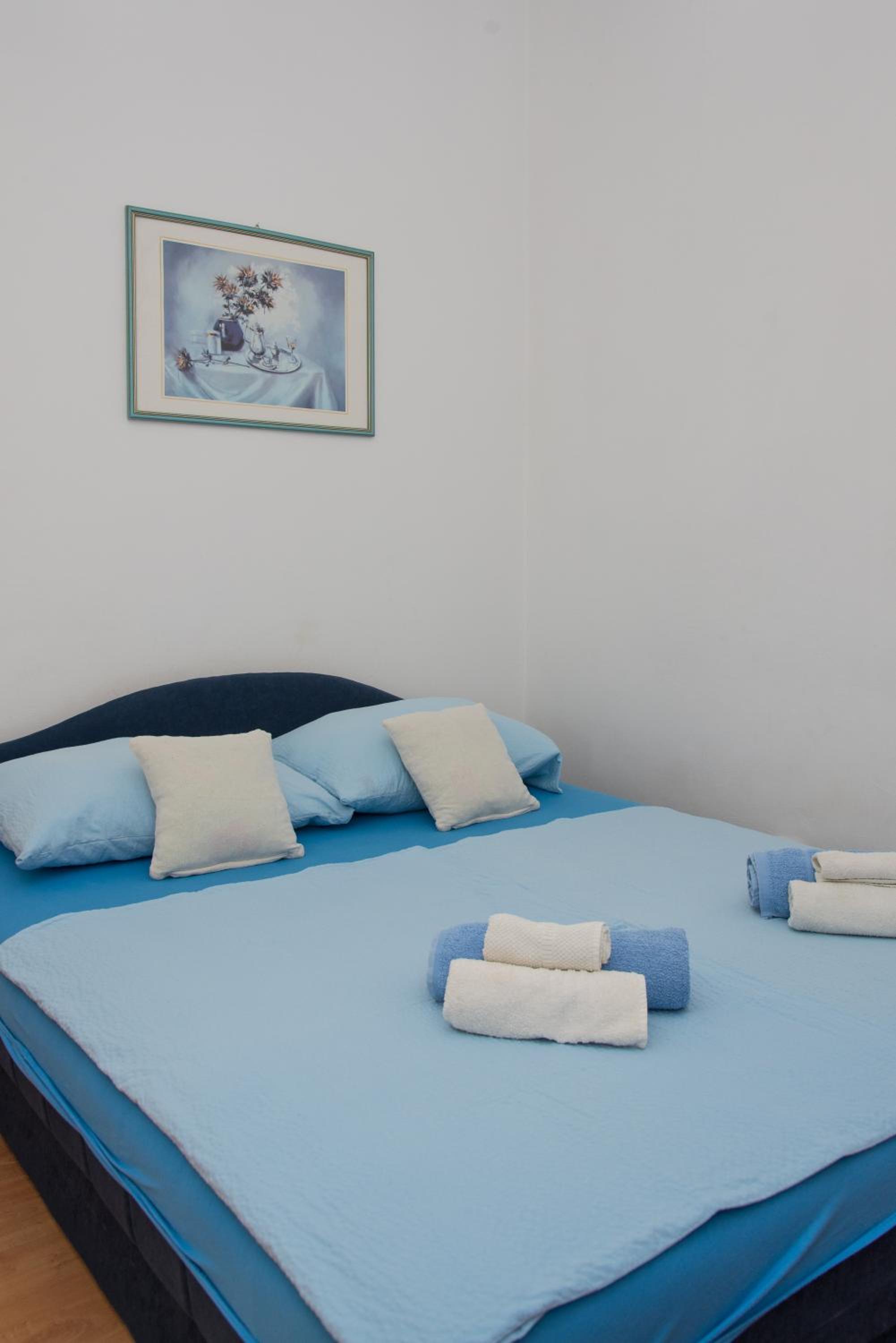 Rooms Vendi view 2