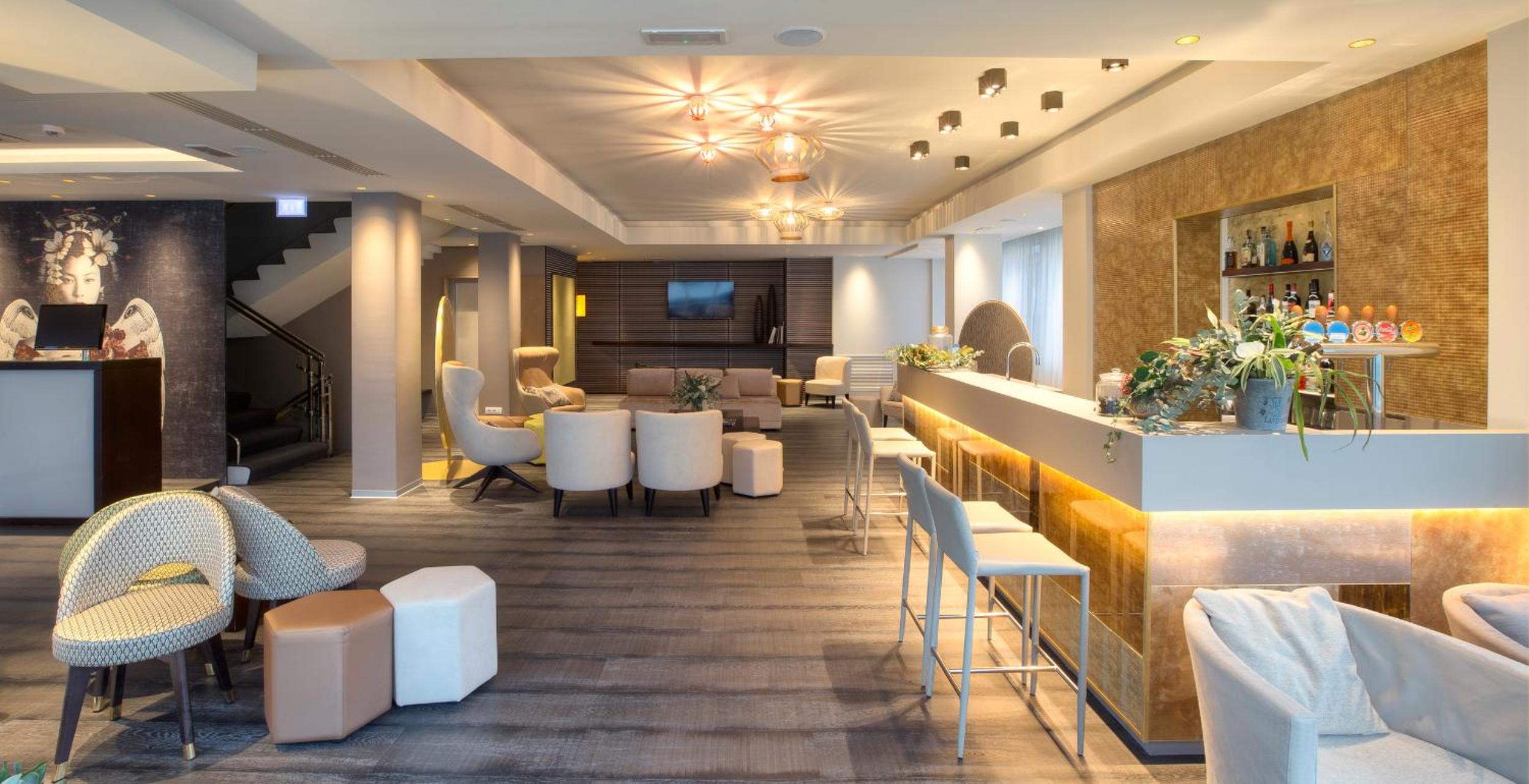 Hotel Dory - Image 1