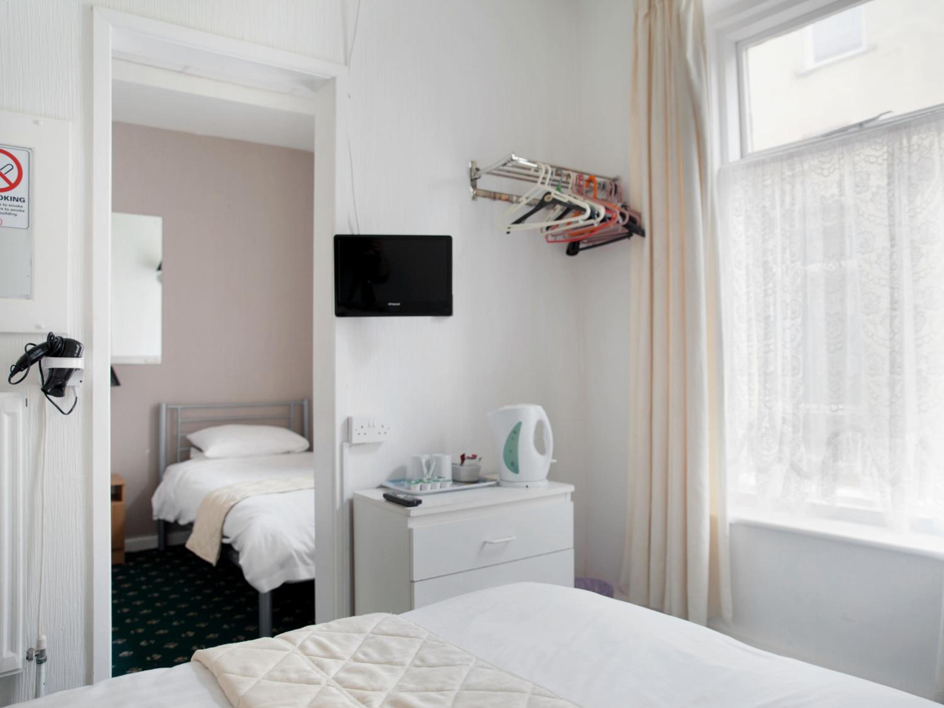 The Glyndale Hotel
