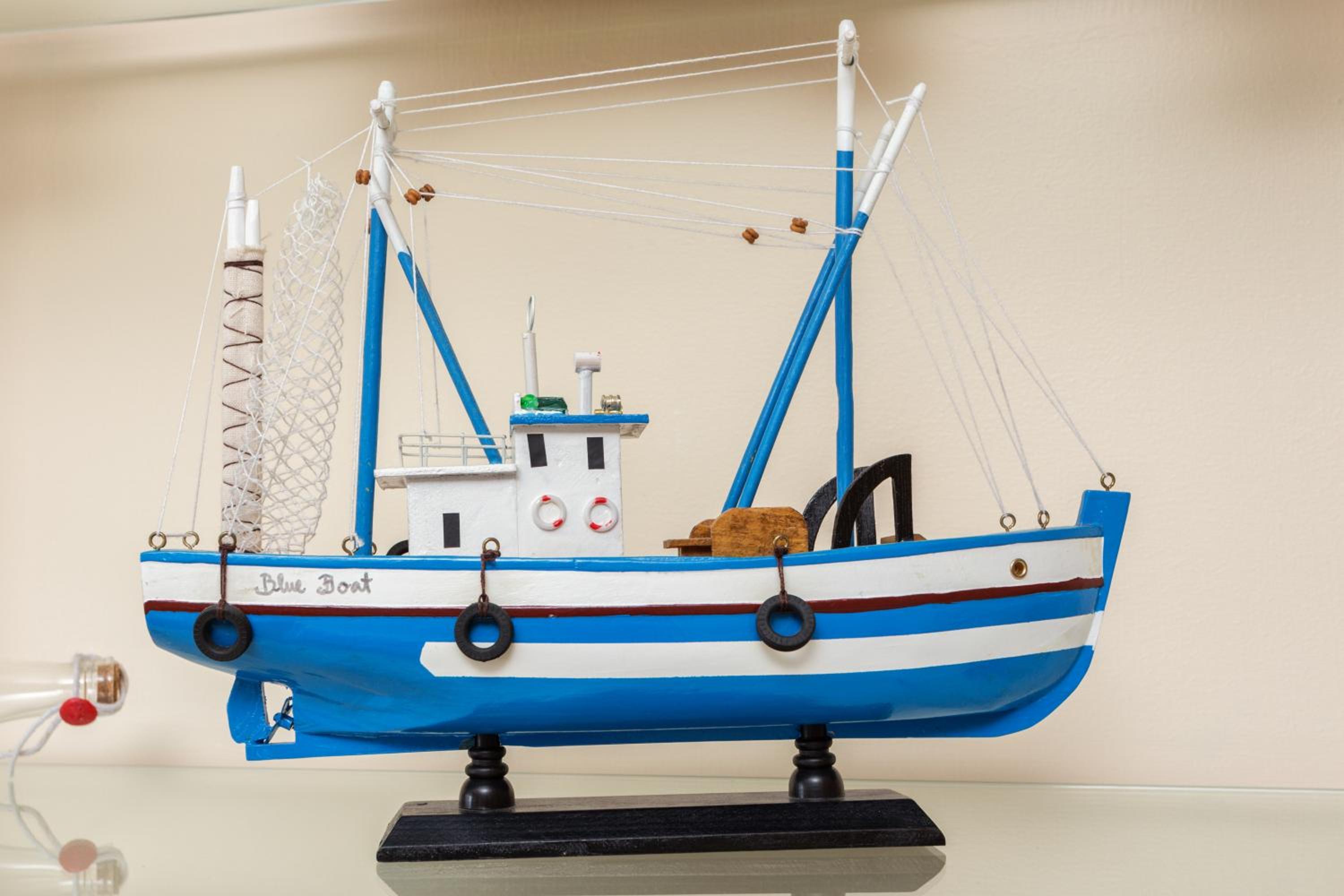 Quarteira Vacations - Blue Boat - Property Image 1