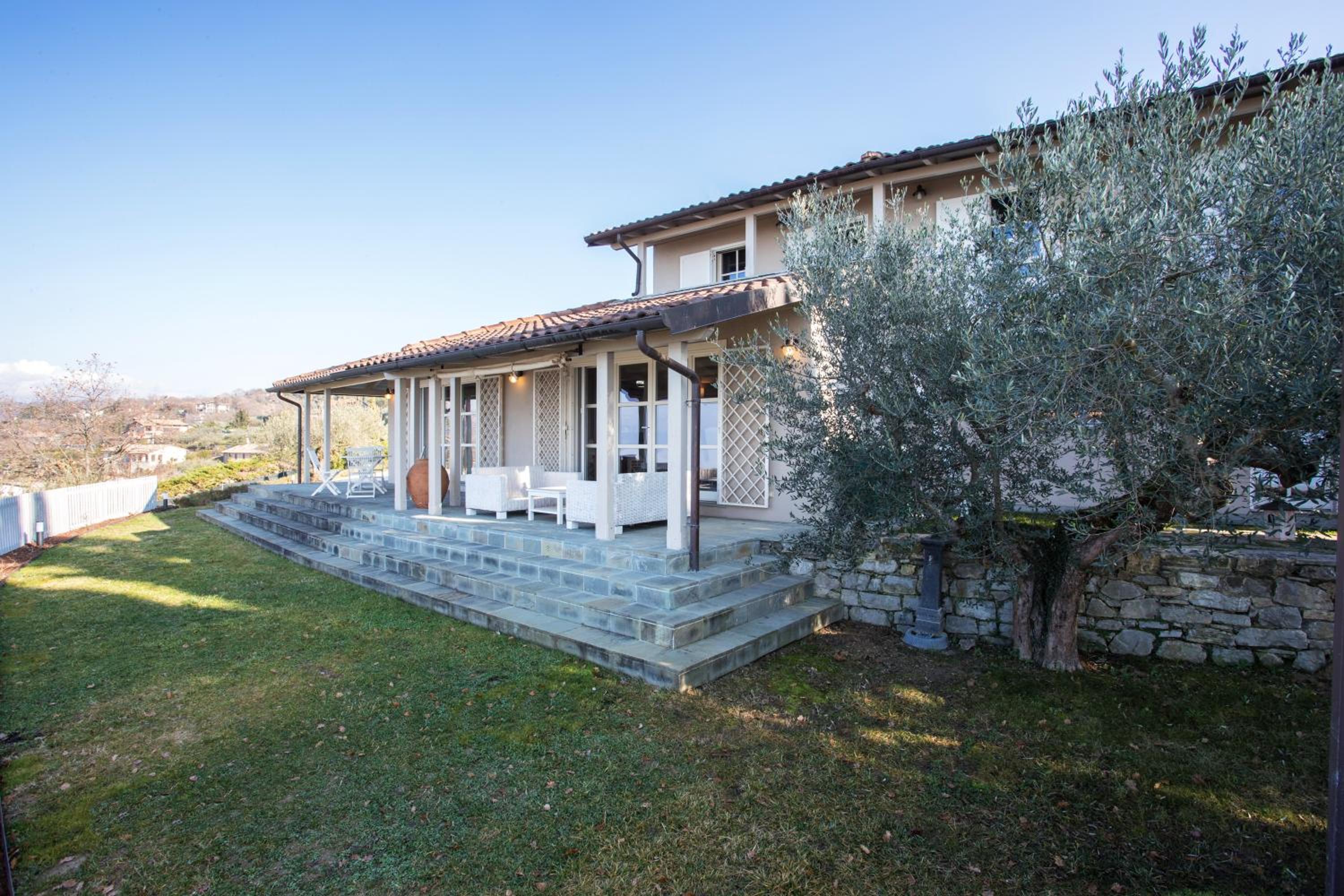 Villa Biancaluna