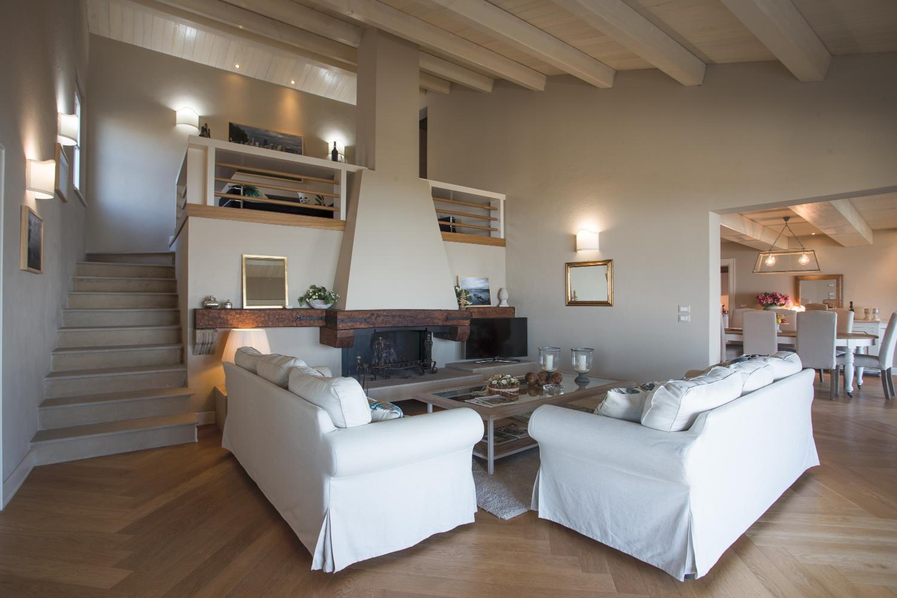 Villa Biancaluna