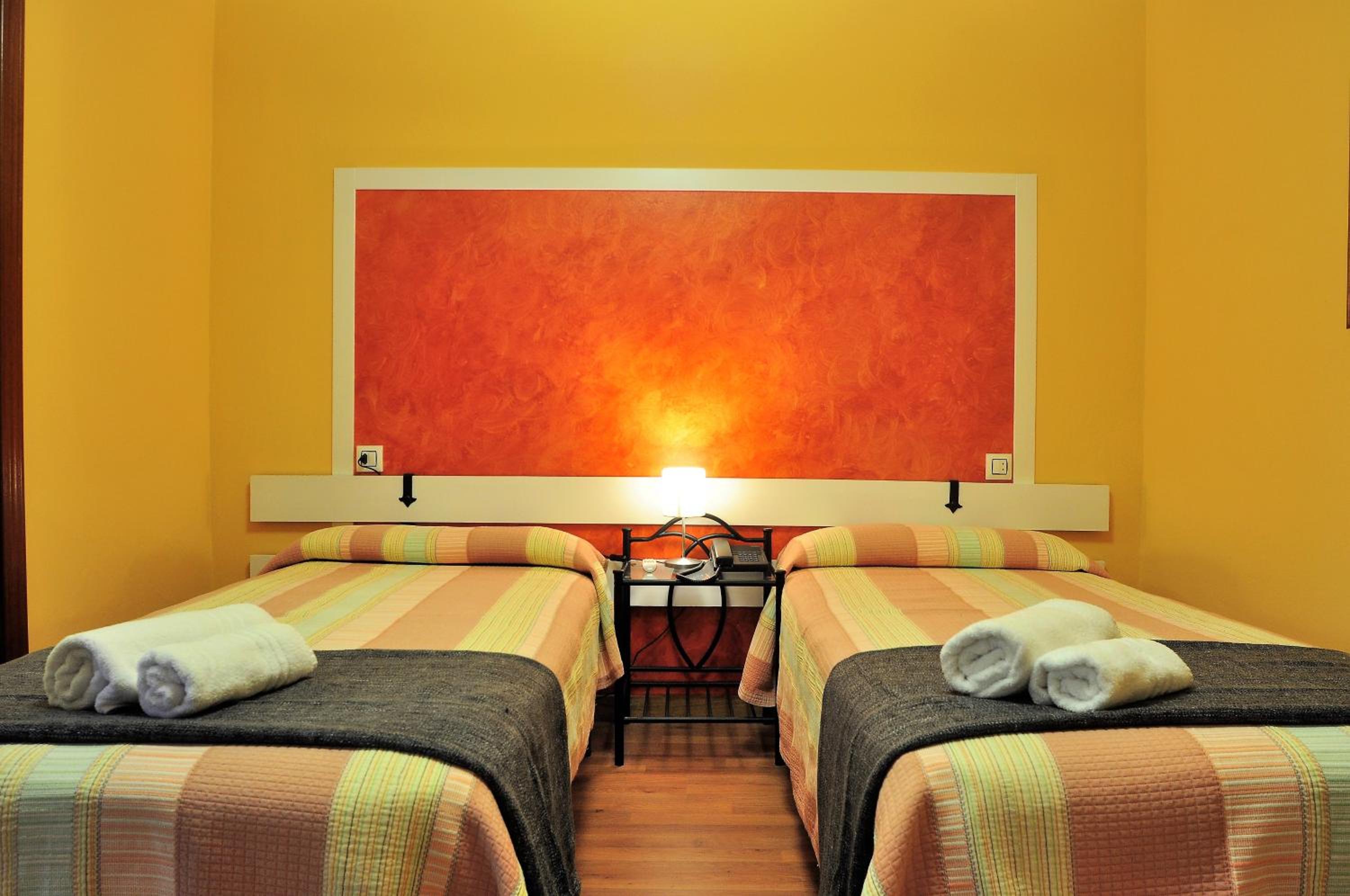 Hostal Europa